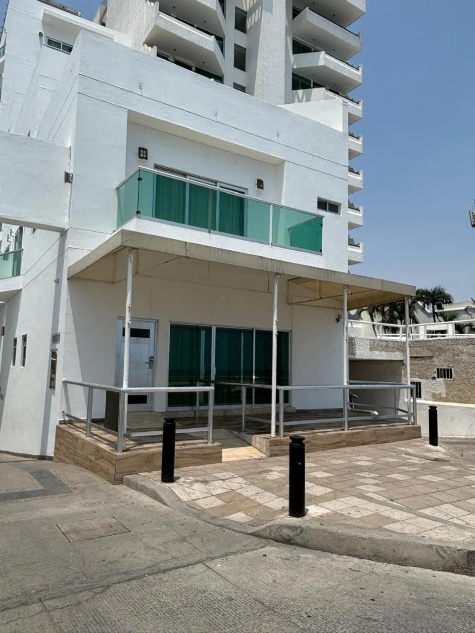 Coral Island Beach View Hotel