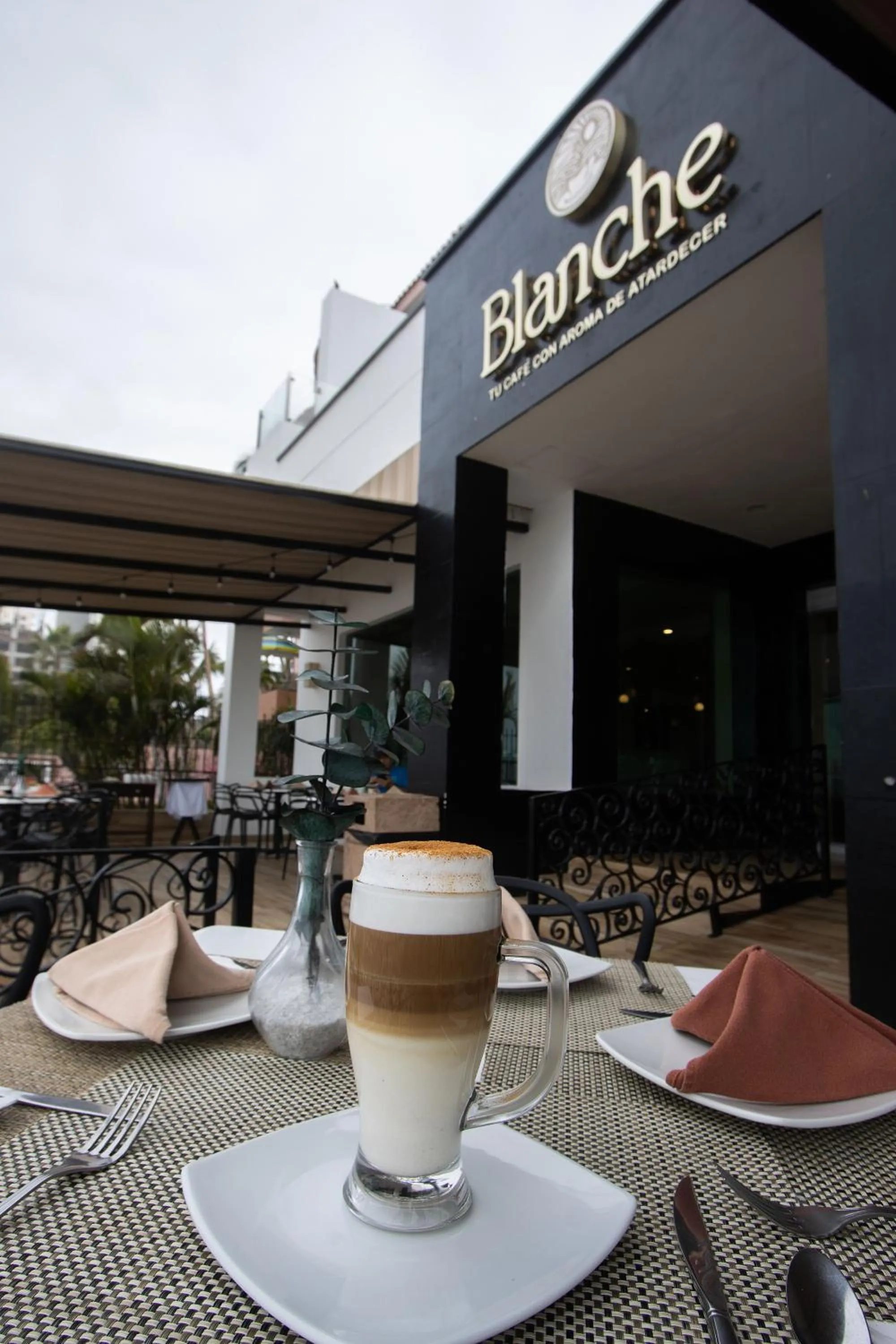 Coral Island Beach View Hotel