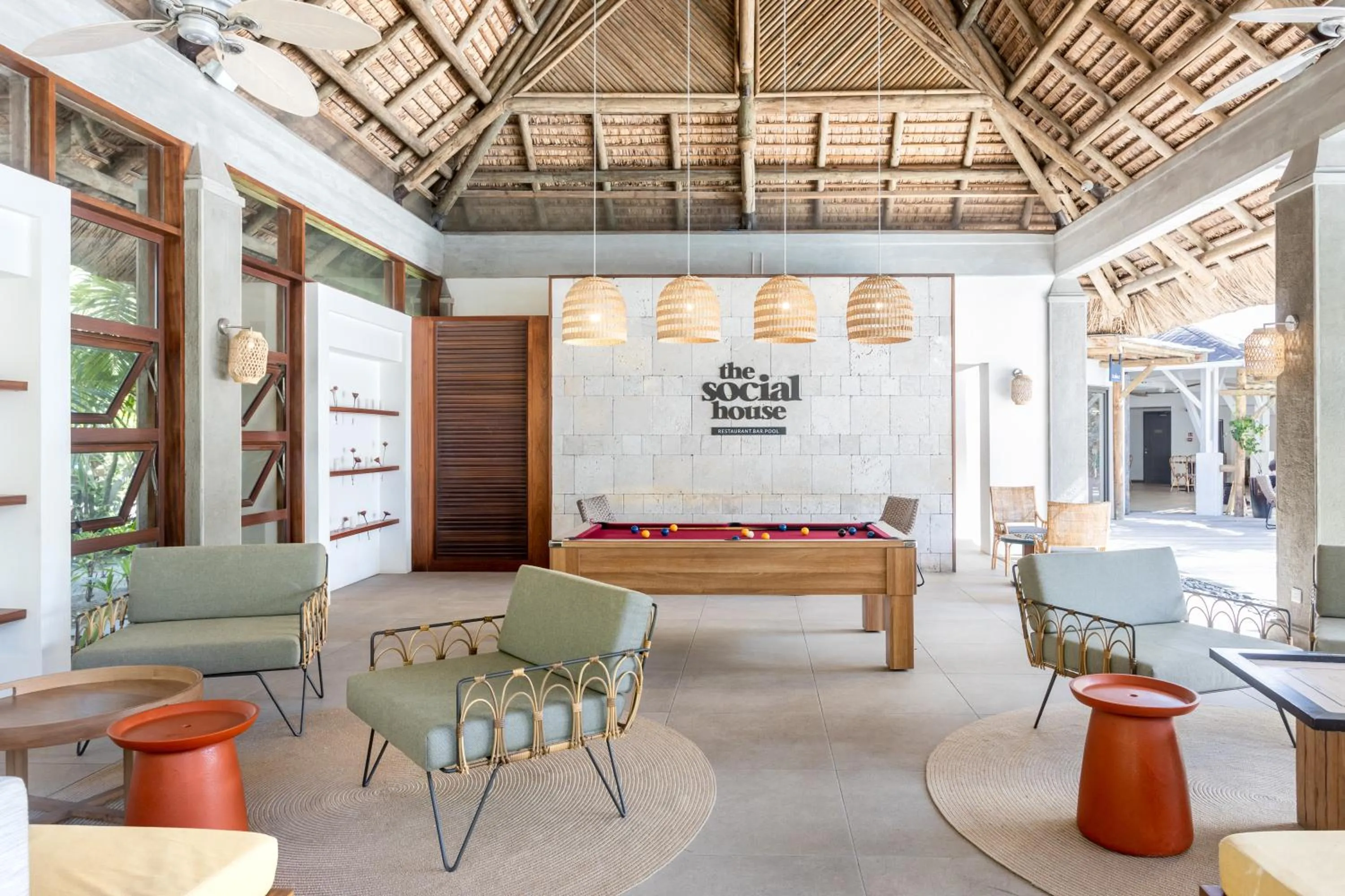 Game Room in Sunrise Attitude (Adults Only)