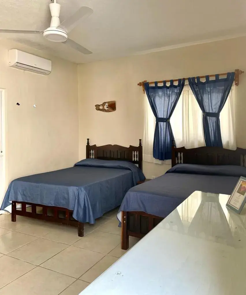 Standard Quadruple Room in Bungalows Las Hamacas Standard Quadruple Room in Bungalows Las Hamacas