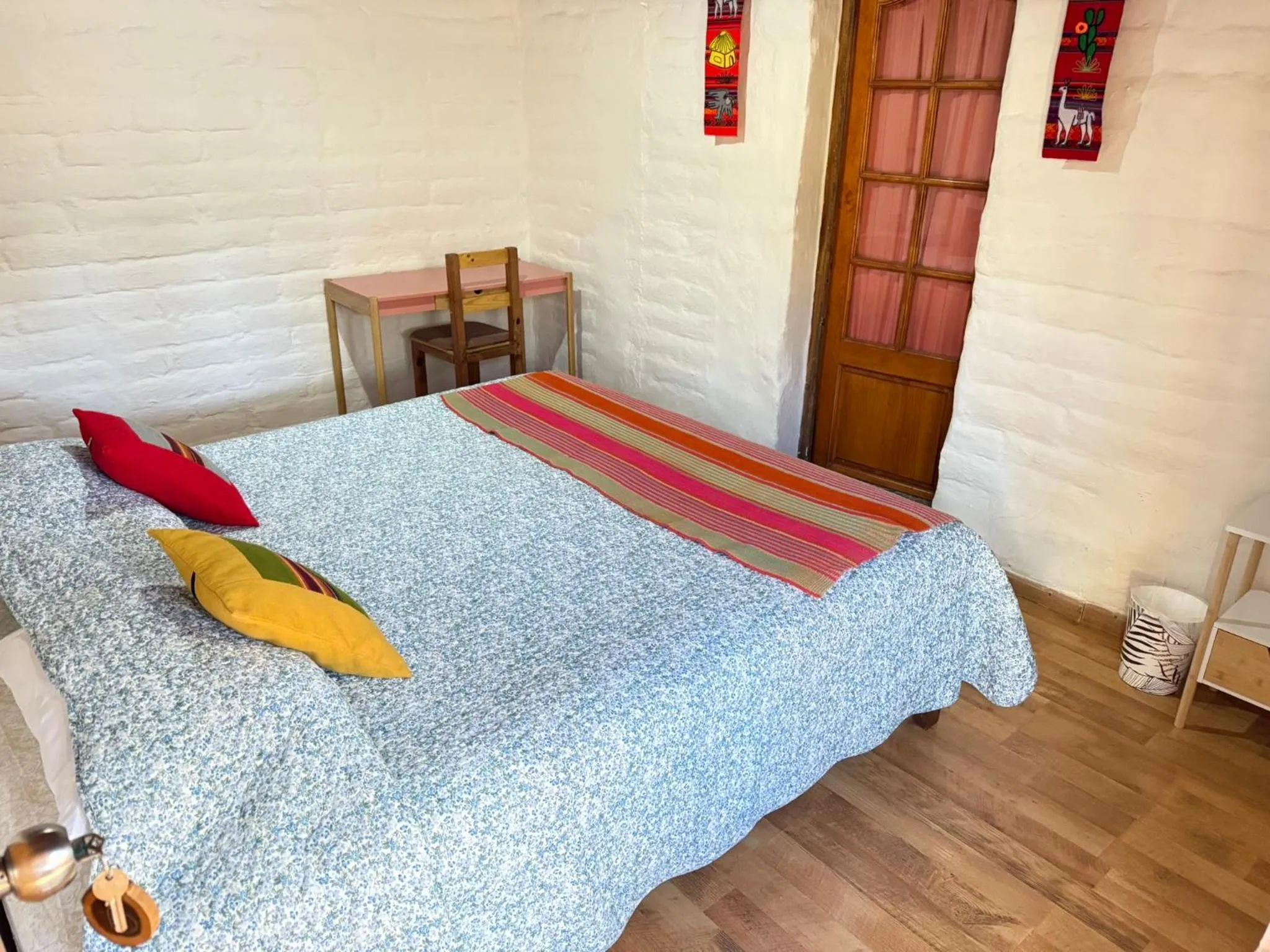 Photo of the whole room, Bed in Atacama Lodge Rukazen Rústico