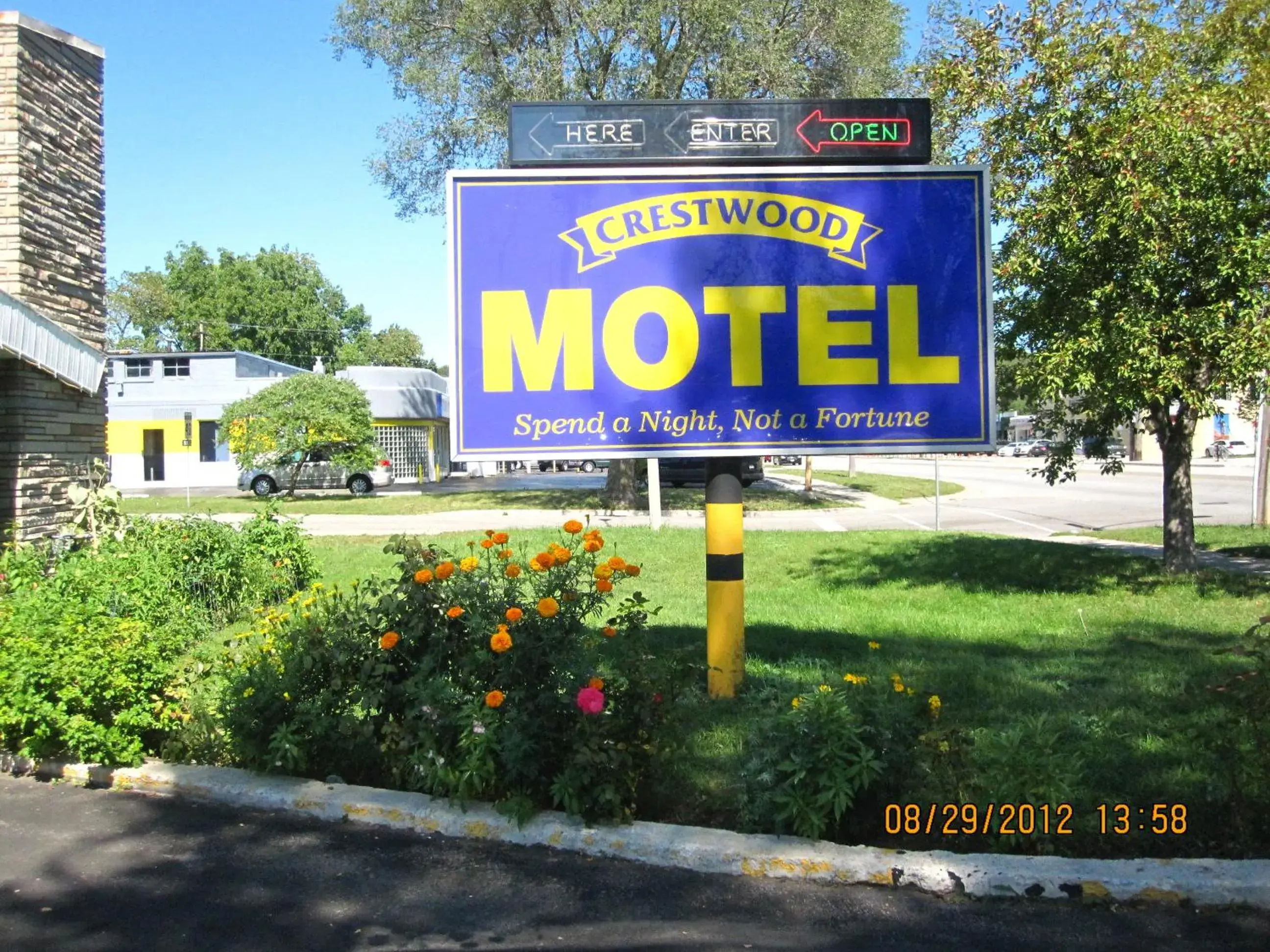 Crestwood Motel Crestwood Motel