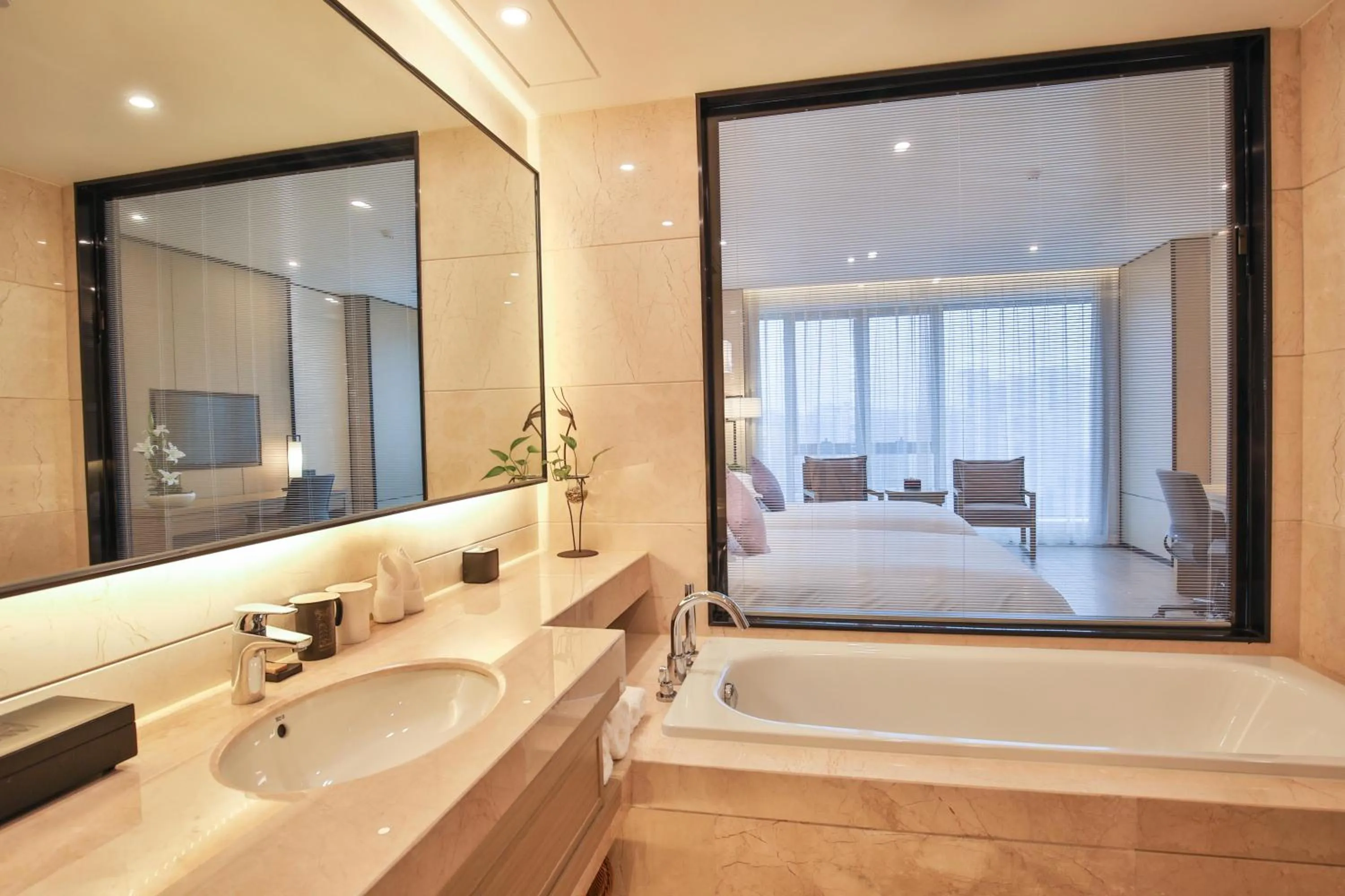 Bedroom in SSAW Boutique Hotel Wenzhou Jiushan Lake