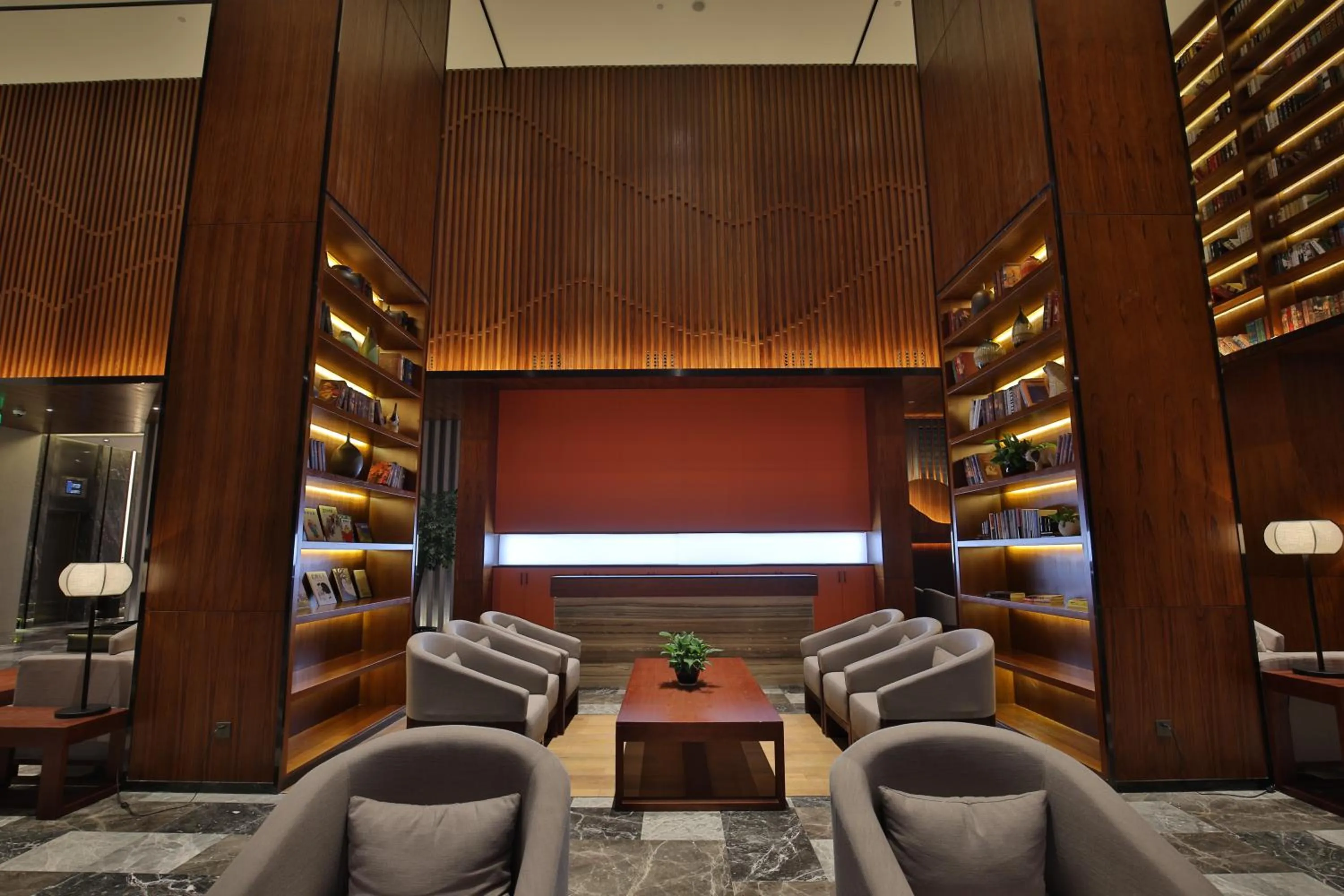 Seating area in SSAW Boutique Hotel Wenzhou Jiushan Lake