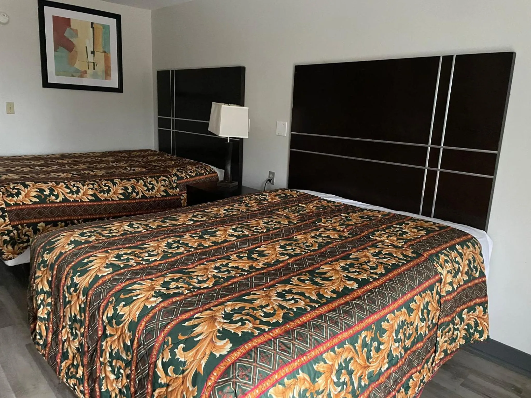 Bed in Deerfield Inn