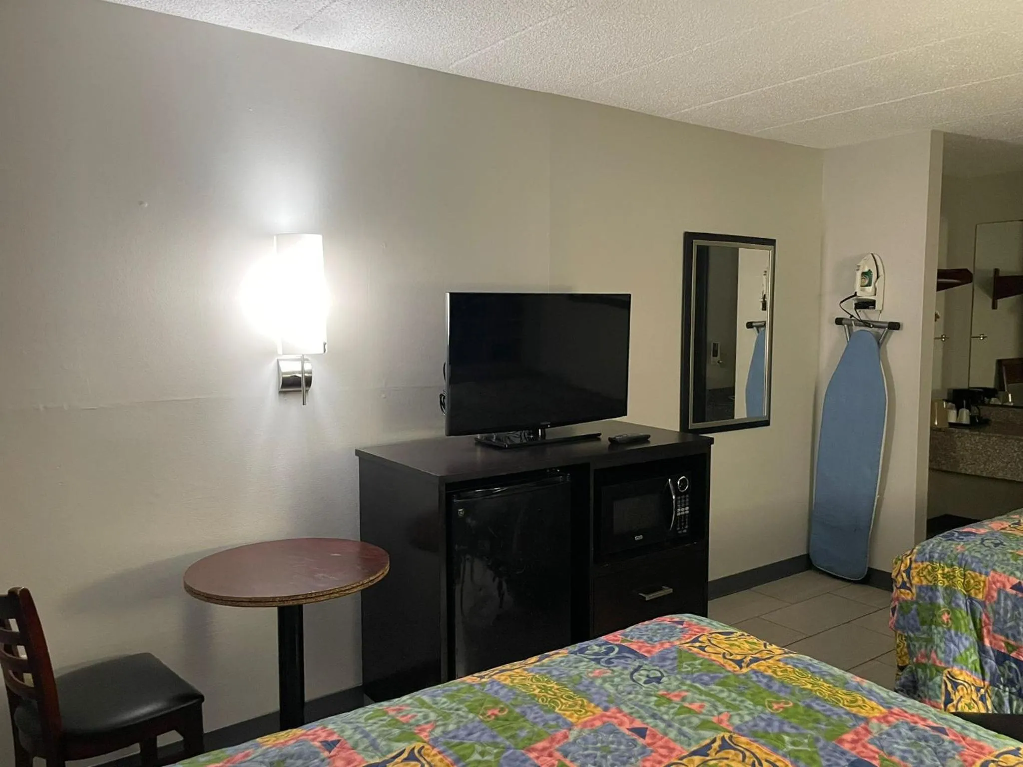 Bed in Deerfield Inn