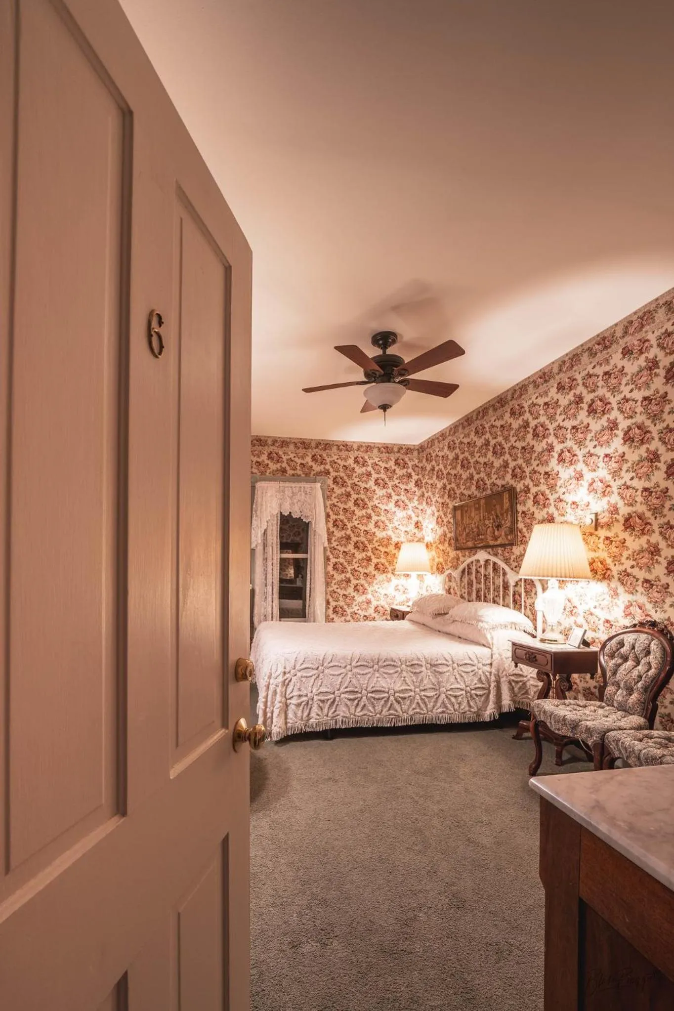 Bed in St. Elmo Hotel