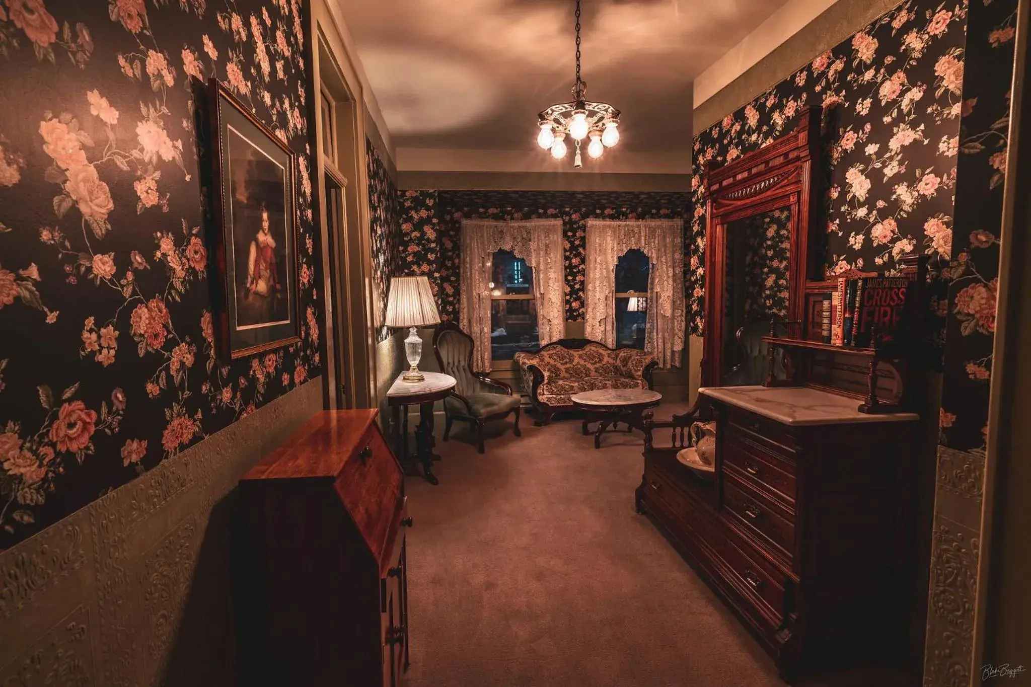 Double Room with Private Bathroom in St. Elmo Hotel Double Room with Private Bathroom in St. Elmo Hotel