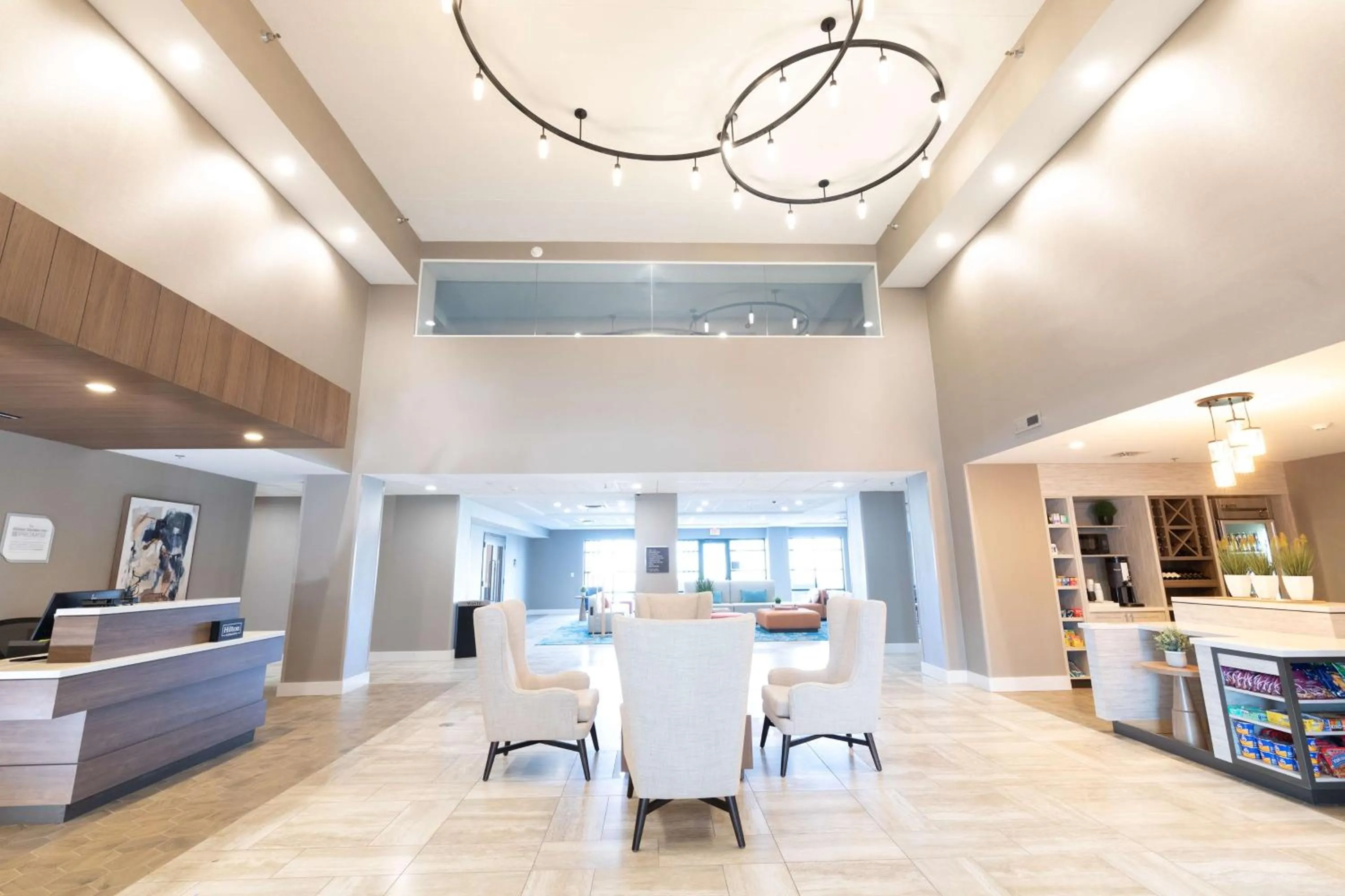 Lobby or reception in Hilton Garden Inn Des Moines Airport