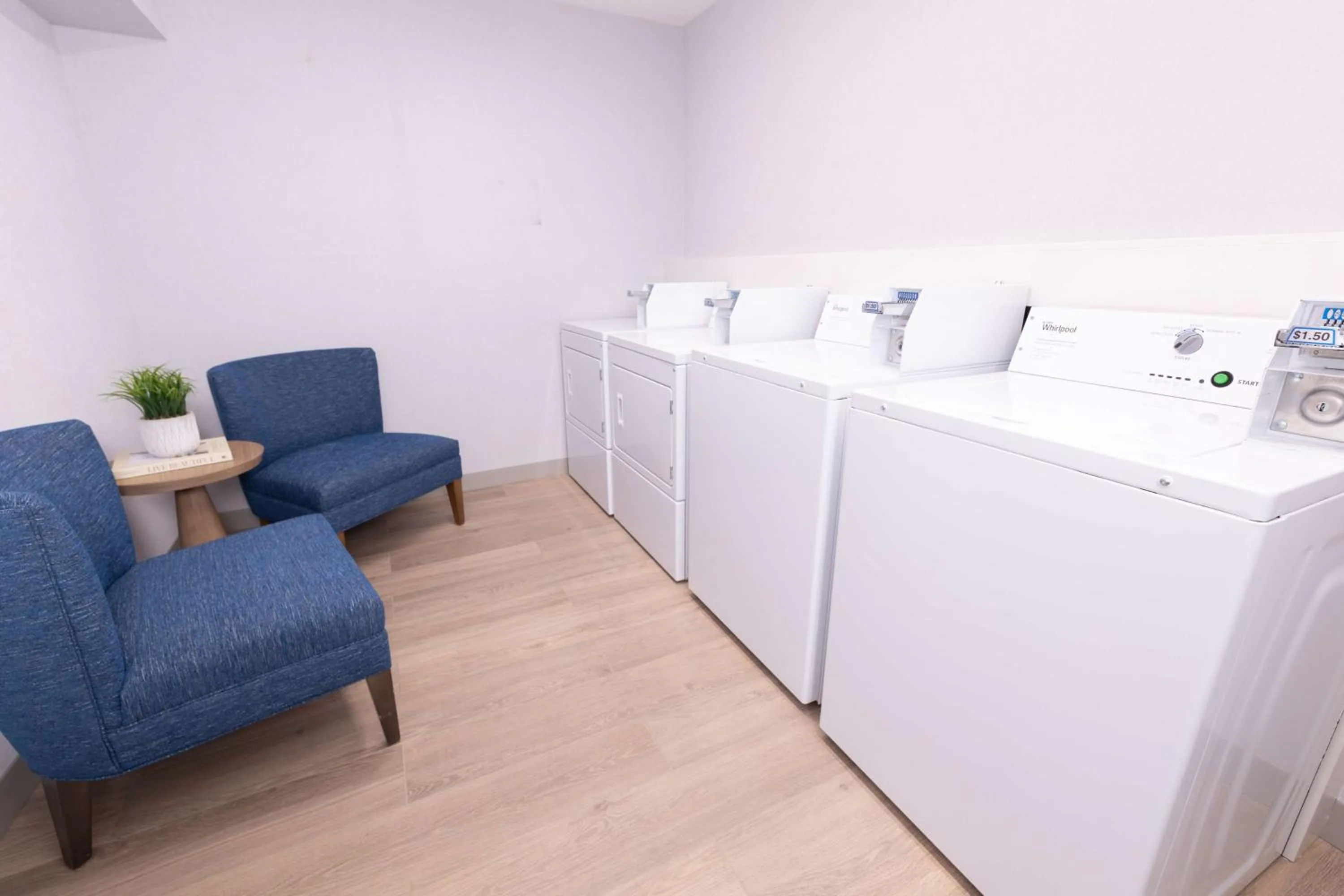 Property building in Hilton Garden Inn Des Moines Airport