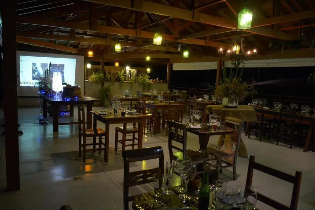 Restaurant/places to eat in Eco Resort Foz do Marinheiro