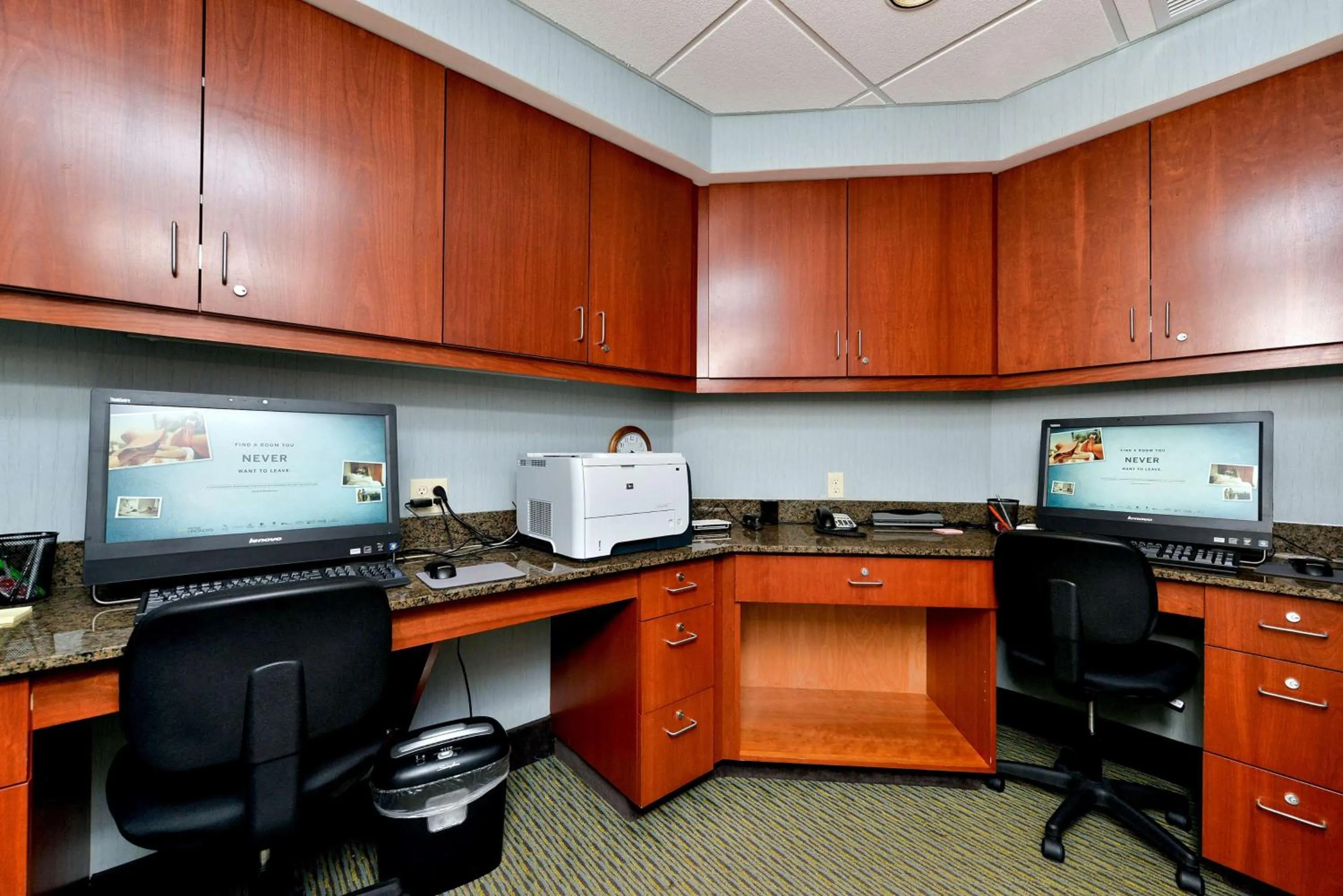 Business facilities in Hampton Inn Ellsworth
