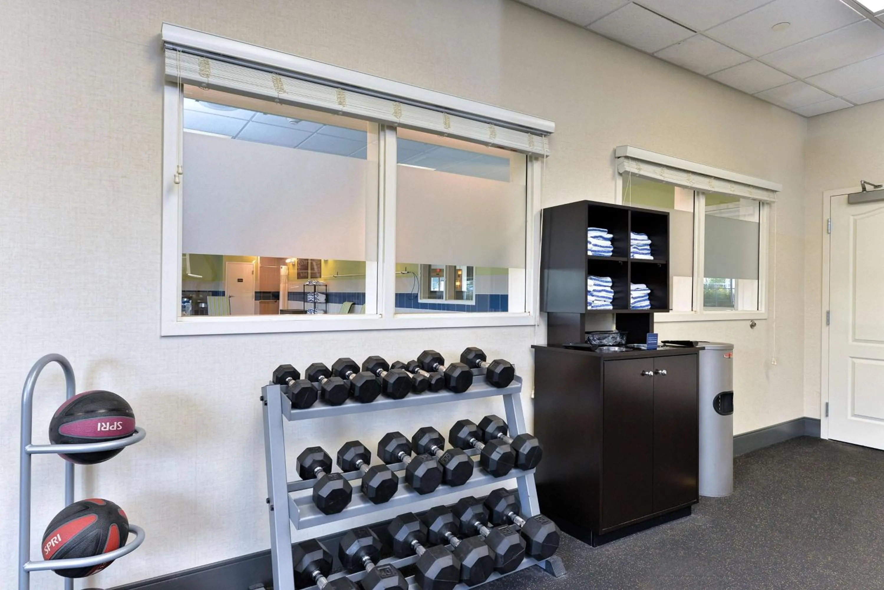 Fitness centre/facilities in Hampton Inn Ellsworth