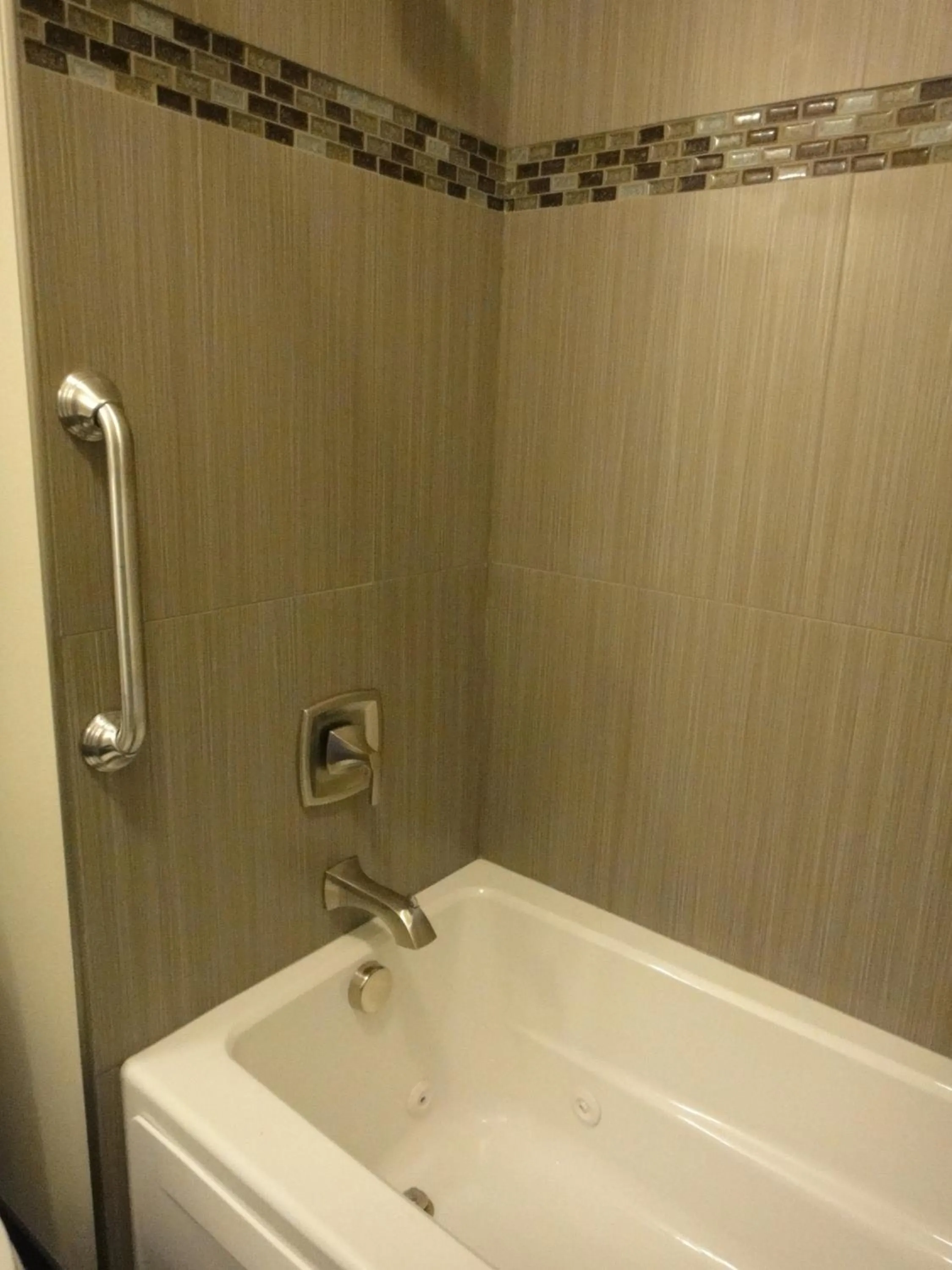 Bathroom in Sunrise Inn