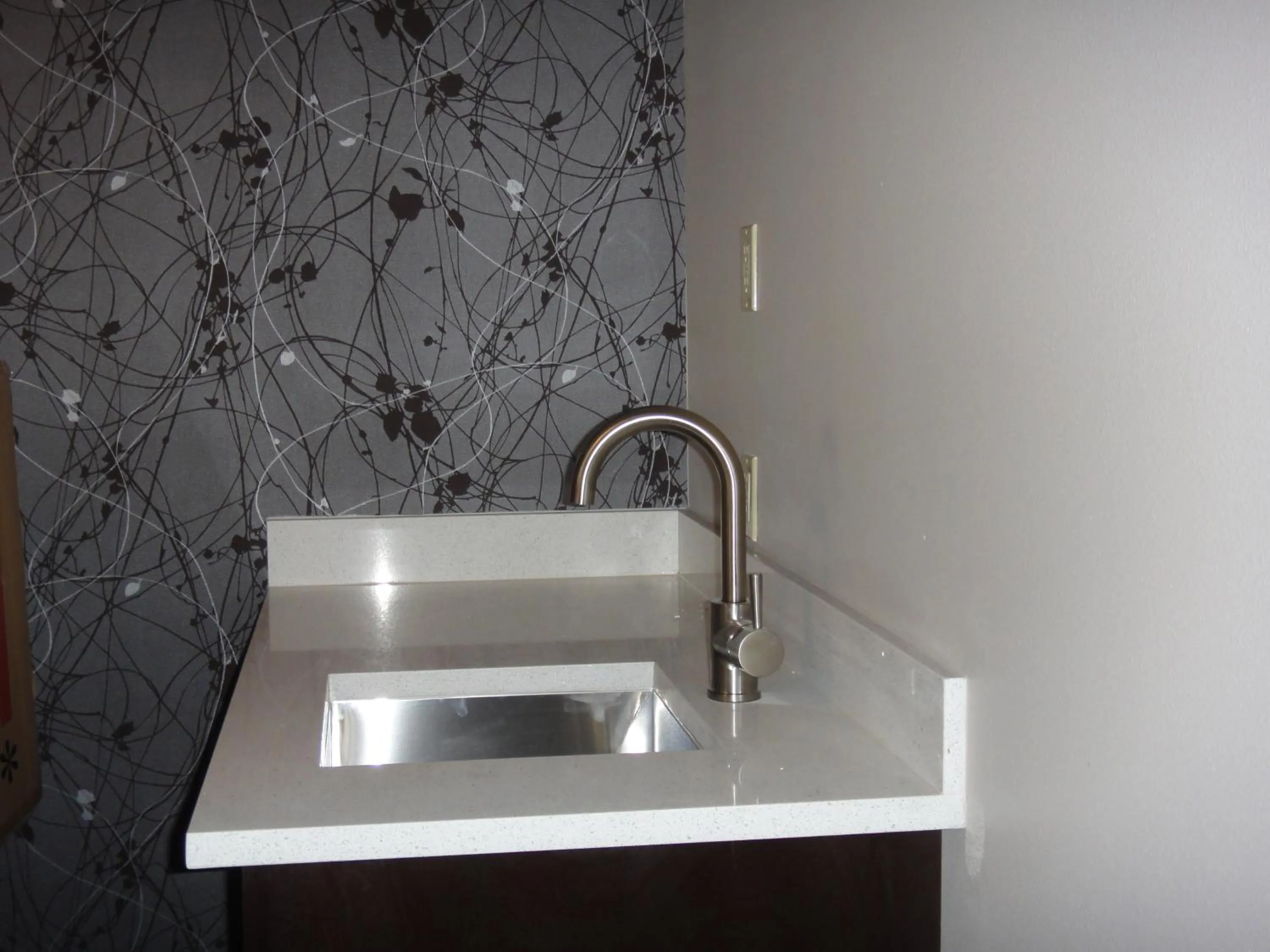 Decorative detail in Sunrise Inn