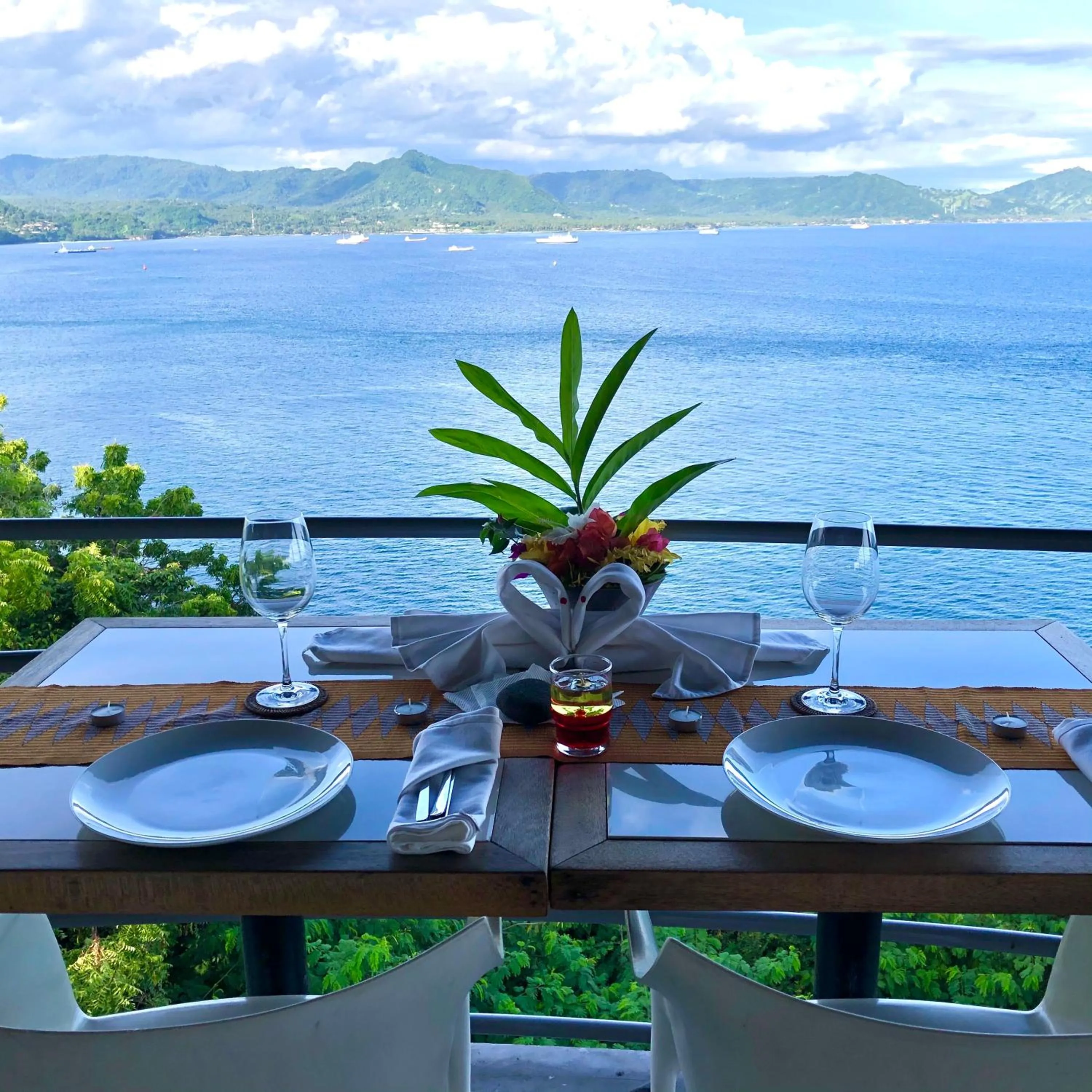 Restaurant/places to eat in Bloo Lagoon Eco Village