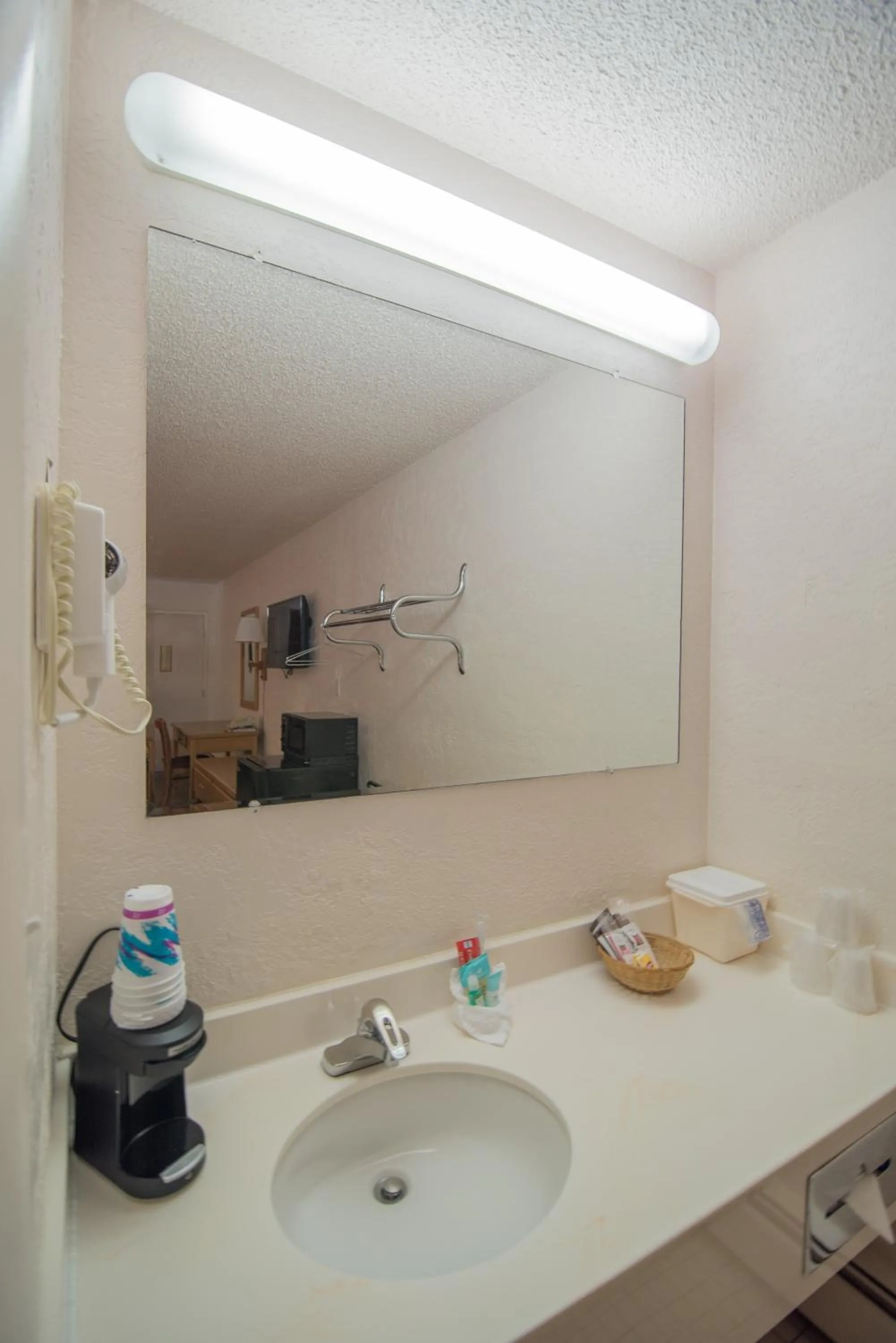 Bathroom in Motel 8 Rock Springs