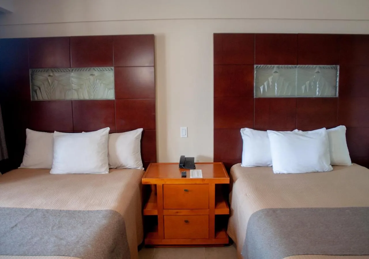 Bed in Del Mar Inn Rosarito