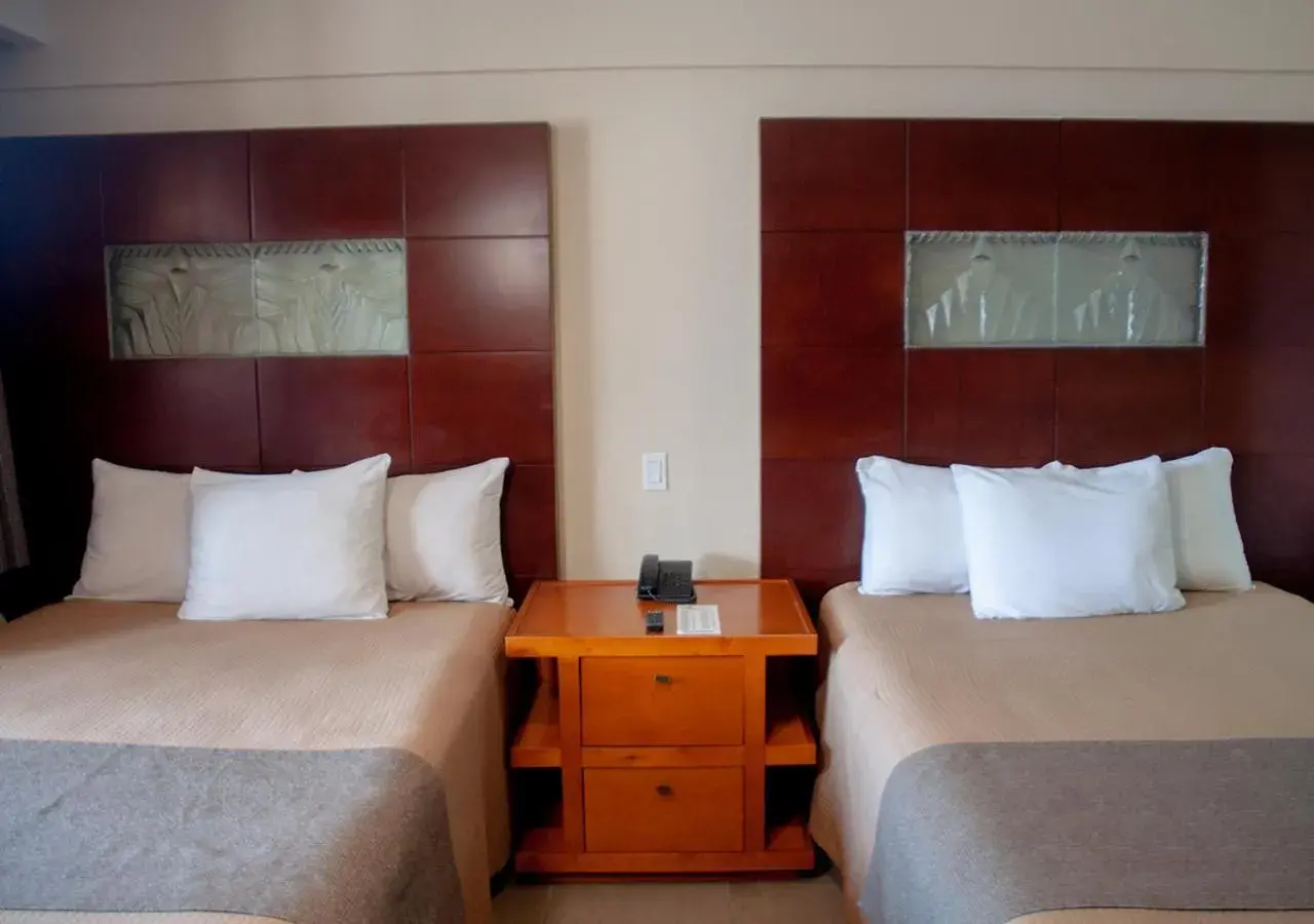 Standard Double Room in Del Mar Inn Rosarito Standard Double Room in Del Mar Inn Rosarito