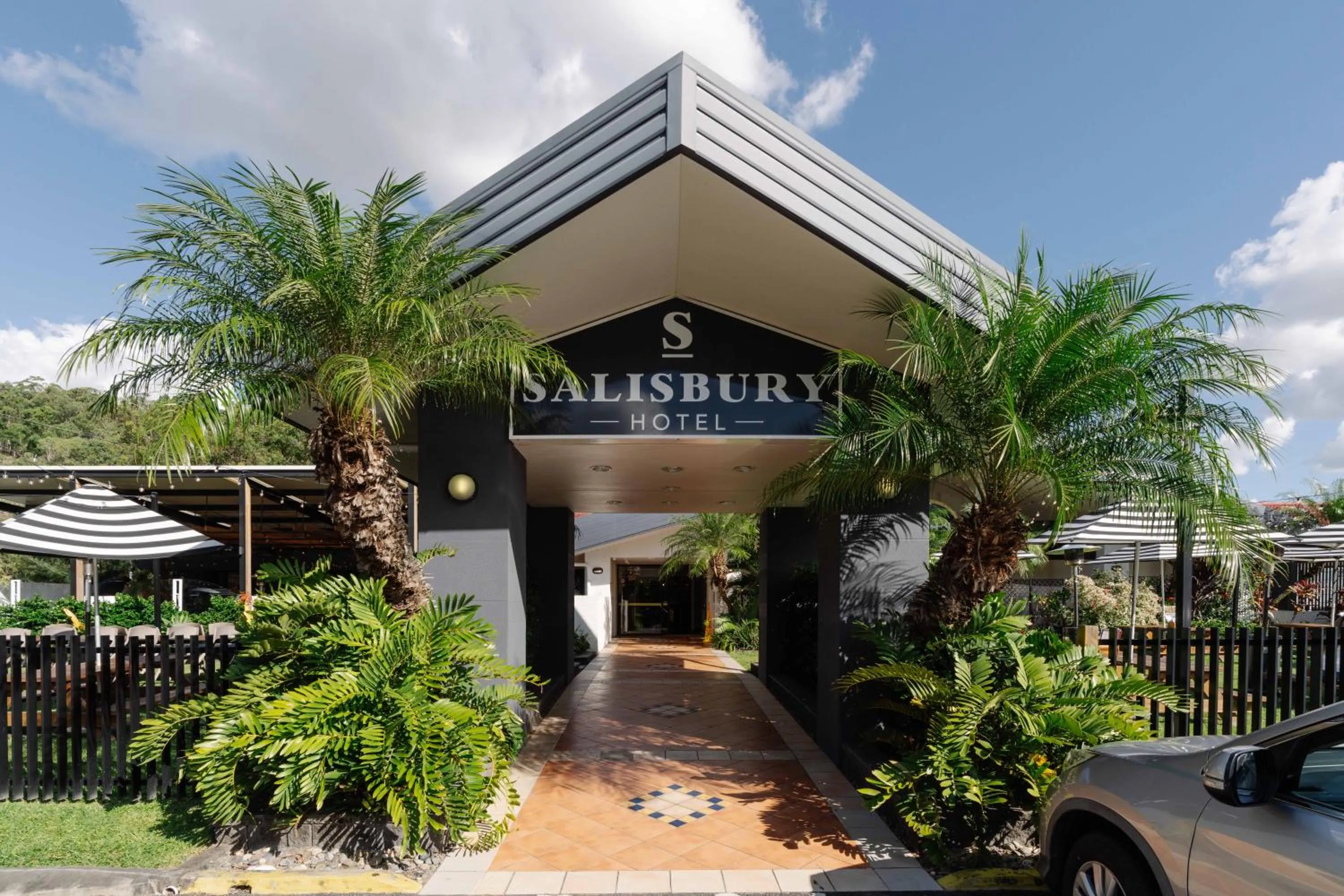 Property building in Salisbury Hotel Motel