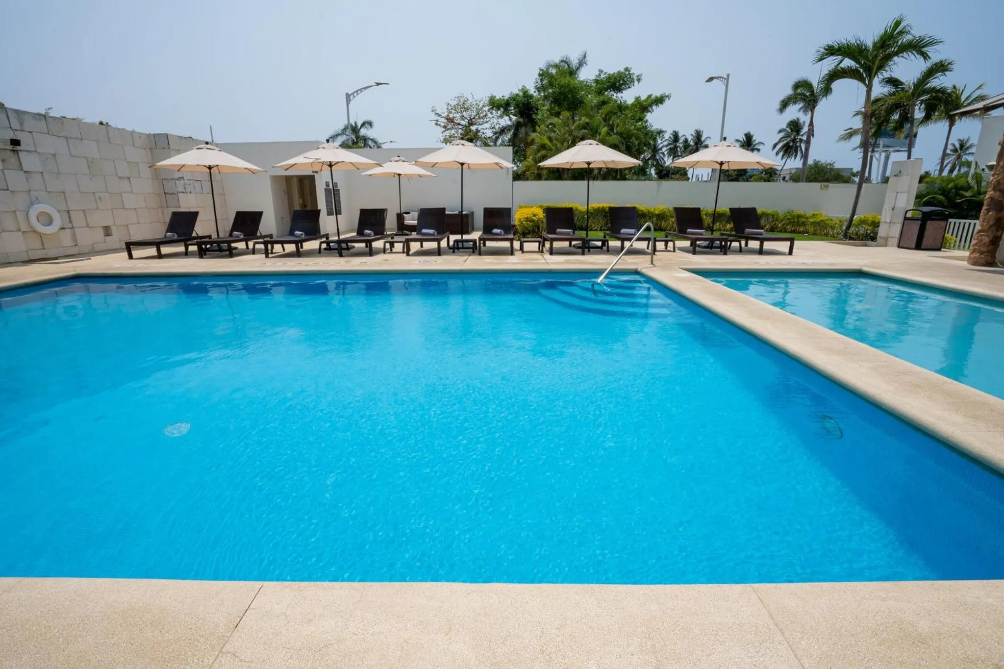 Swimming pool in Holiday Inn Acapulco La Isla by IHG