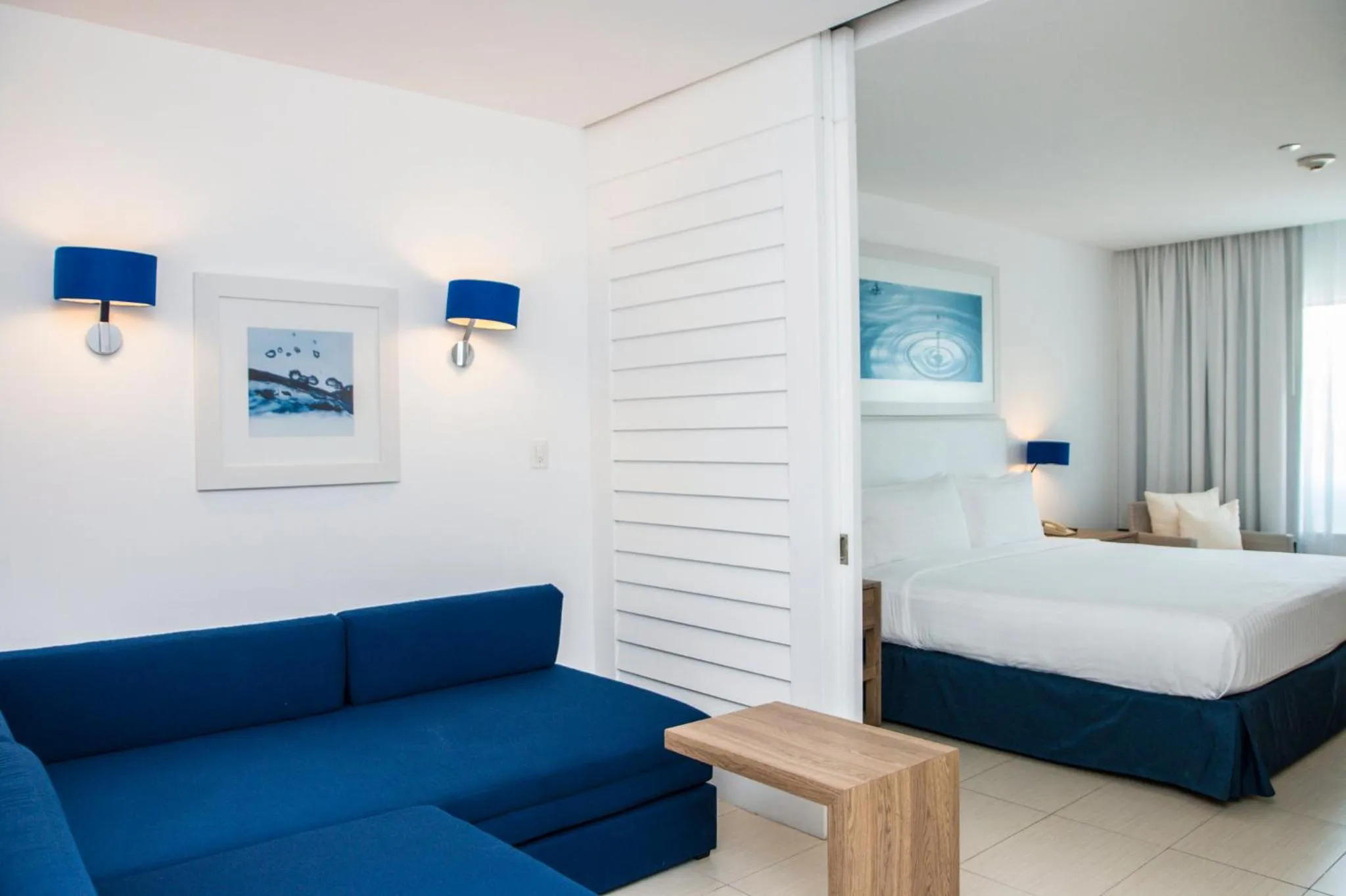 Photo of the whole room, Bed in Holiday Inn Acapulco La Isla by IHG