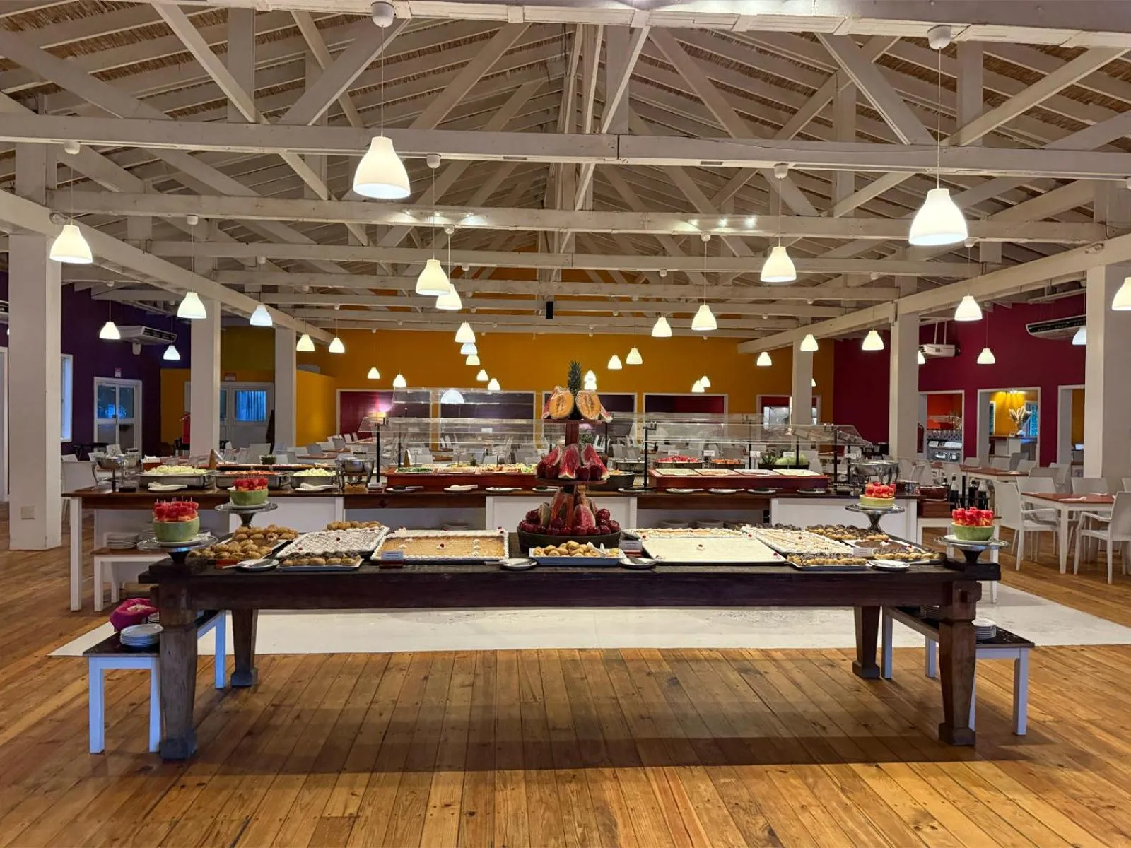 Restaurant/places to eat in Hotel Henry Morgan All Inclusive