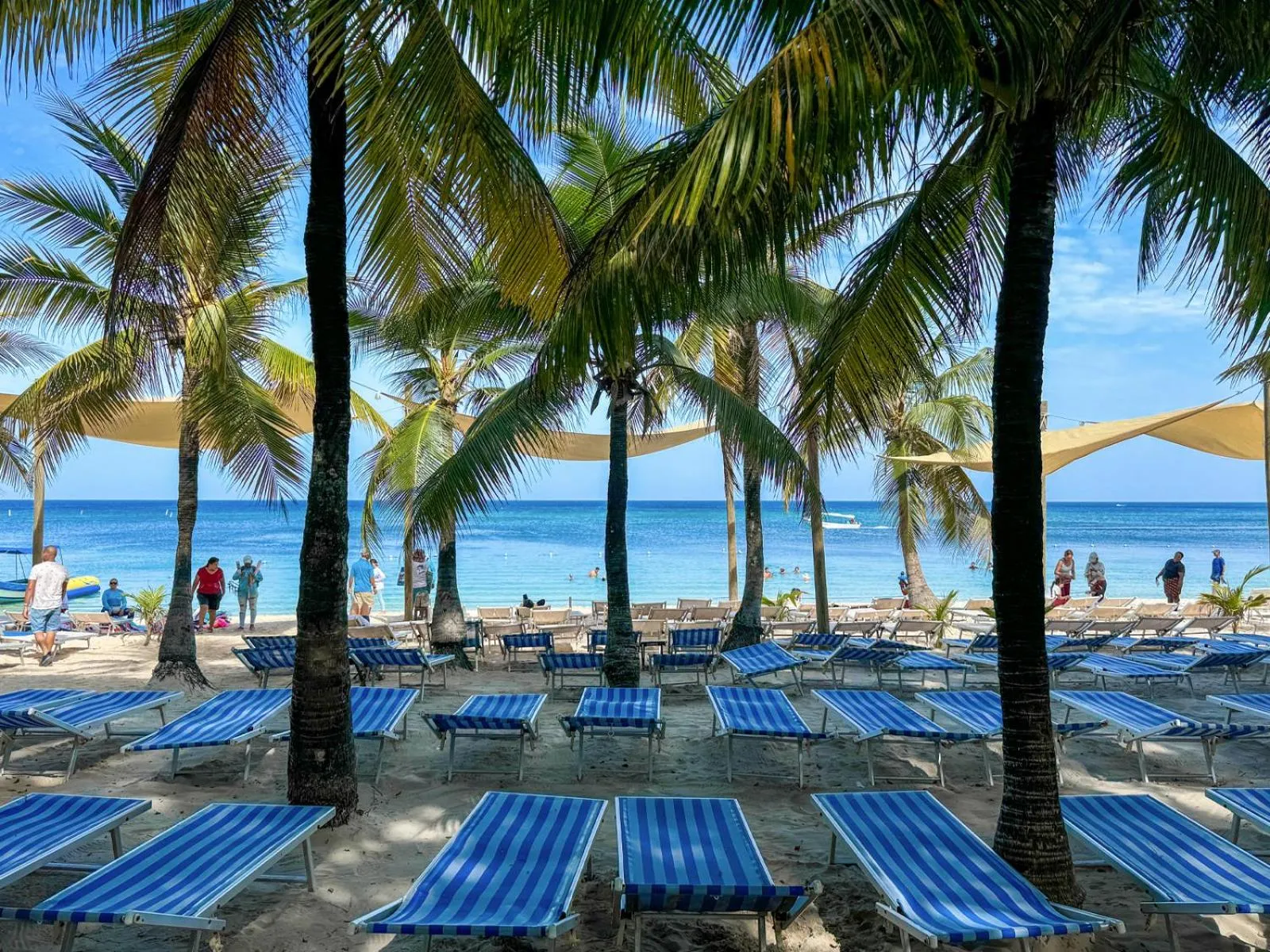 Natural landscape in Hotel Henry Morgan All Inclusive