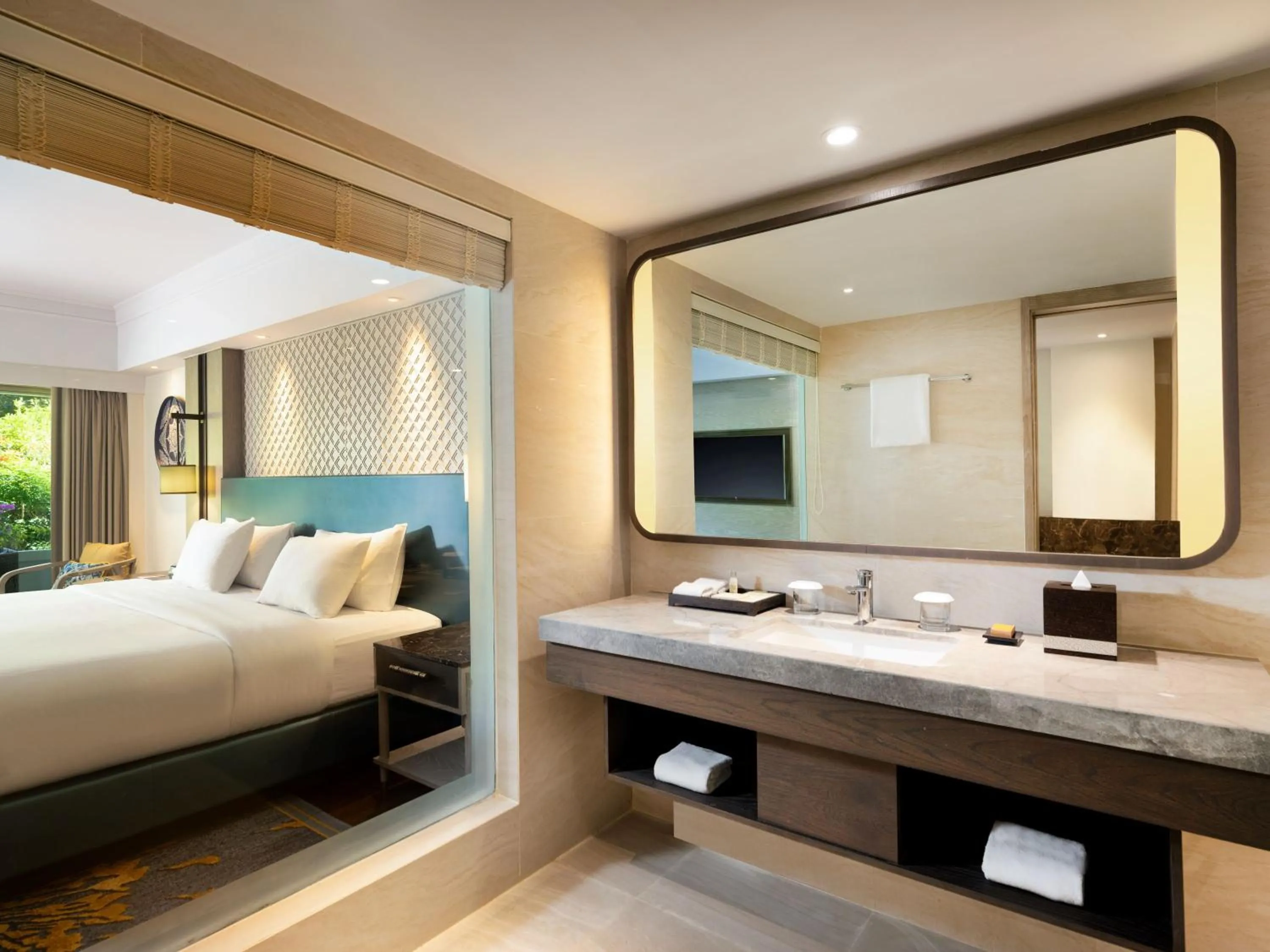 Property building, Bed in Hilton Bali Resort