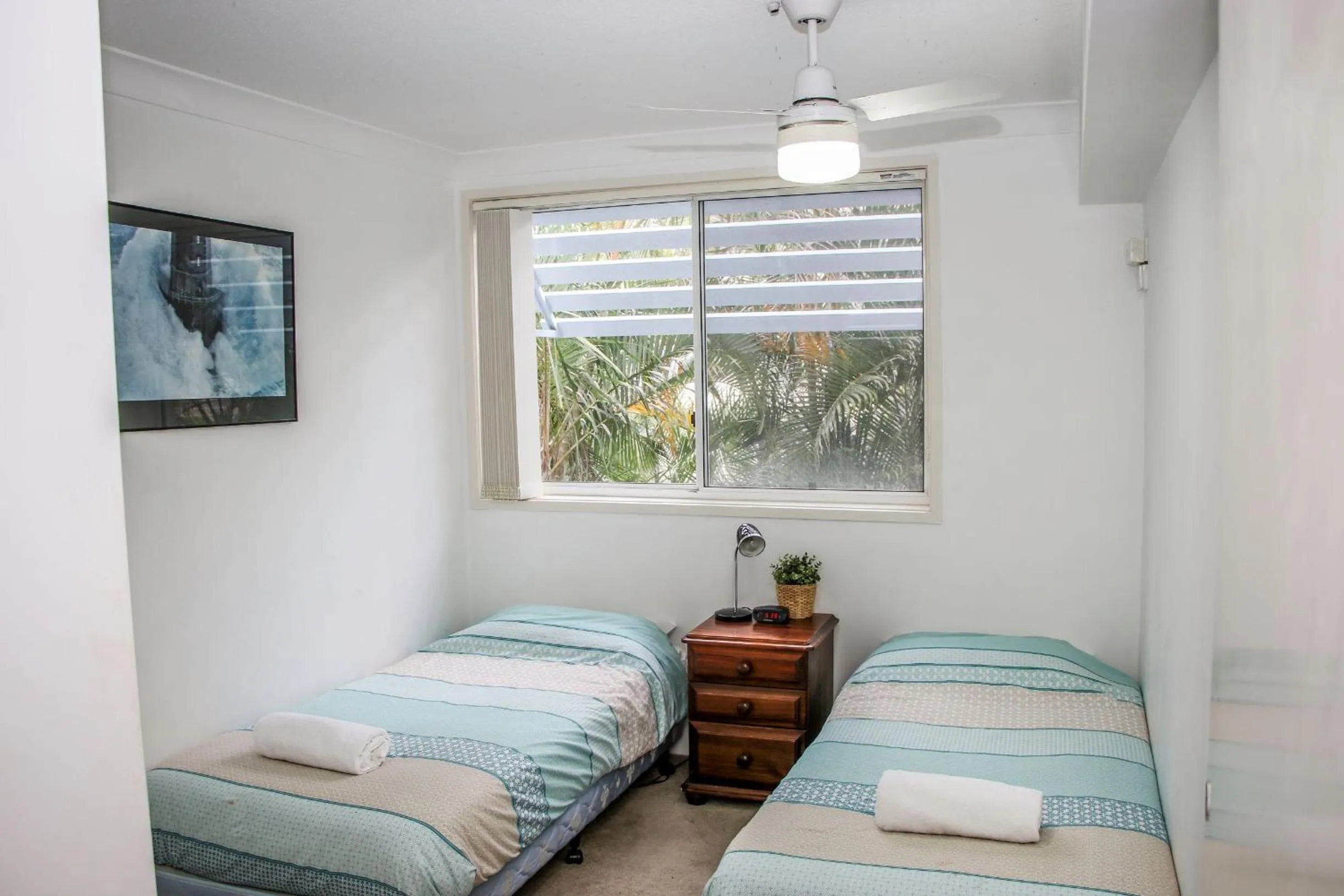 Bedroom, Bed in Surfers Beach Holiday Apartments