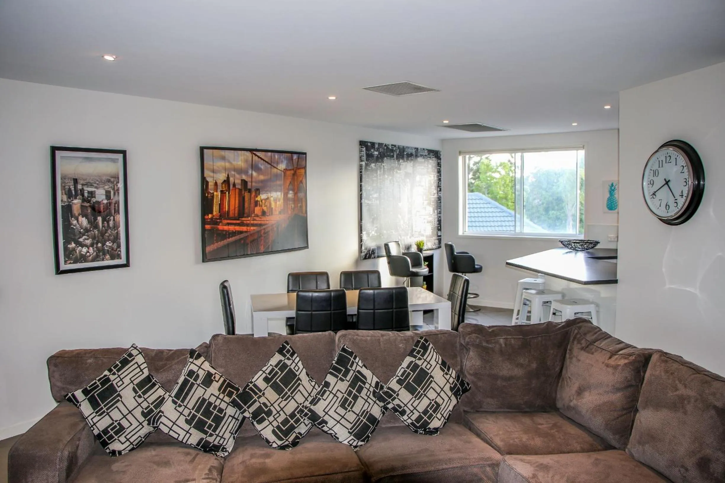 Living room in Surfers Beach Holiday Apartments
