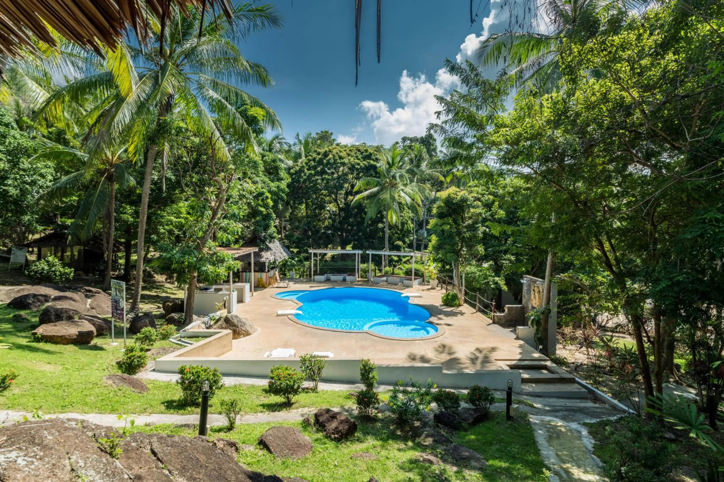 Garden view in Shiralea Resort