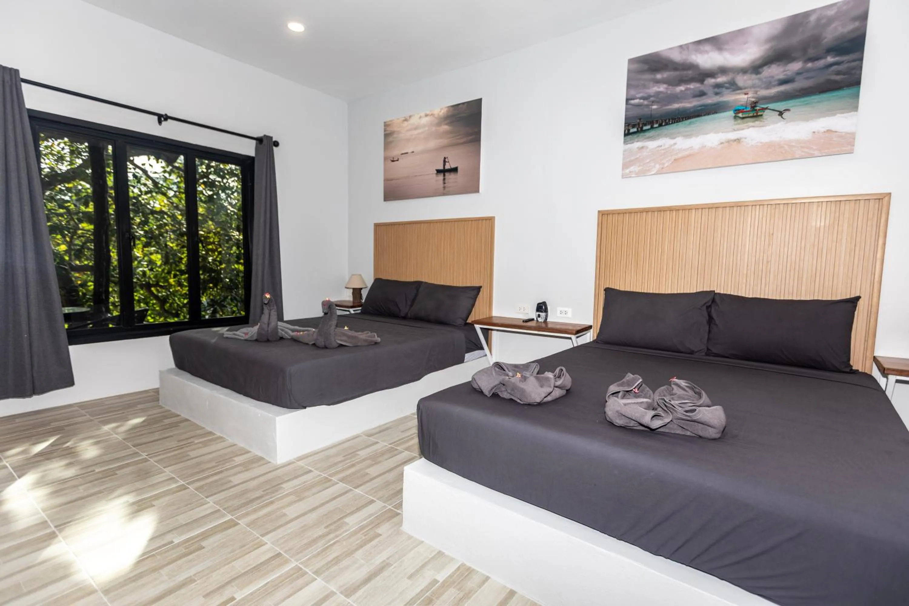 Coffee/tea facilities, Bed in Shiralea Resort