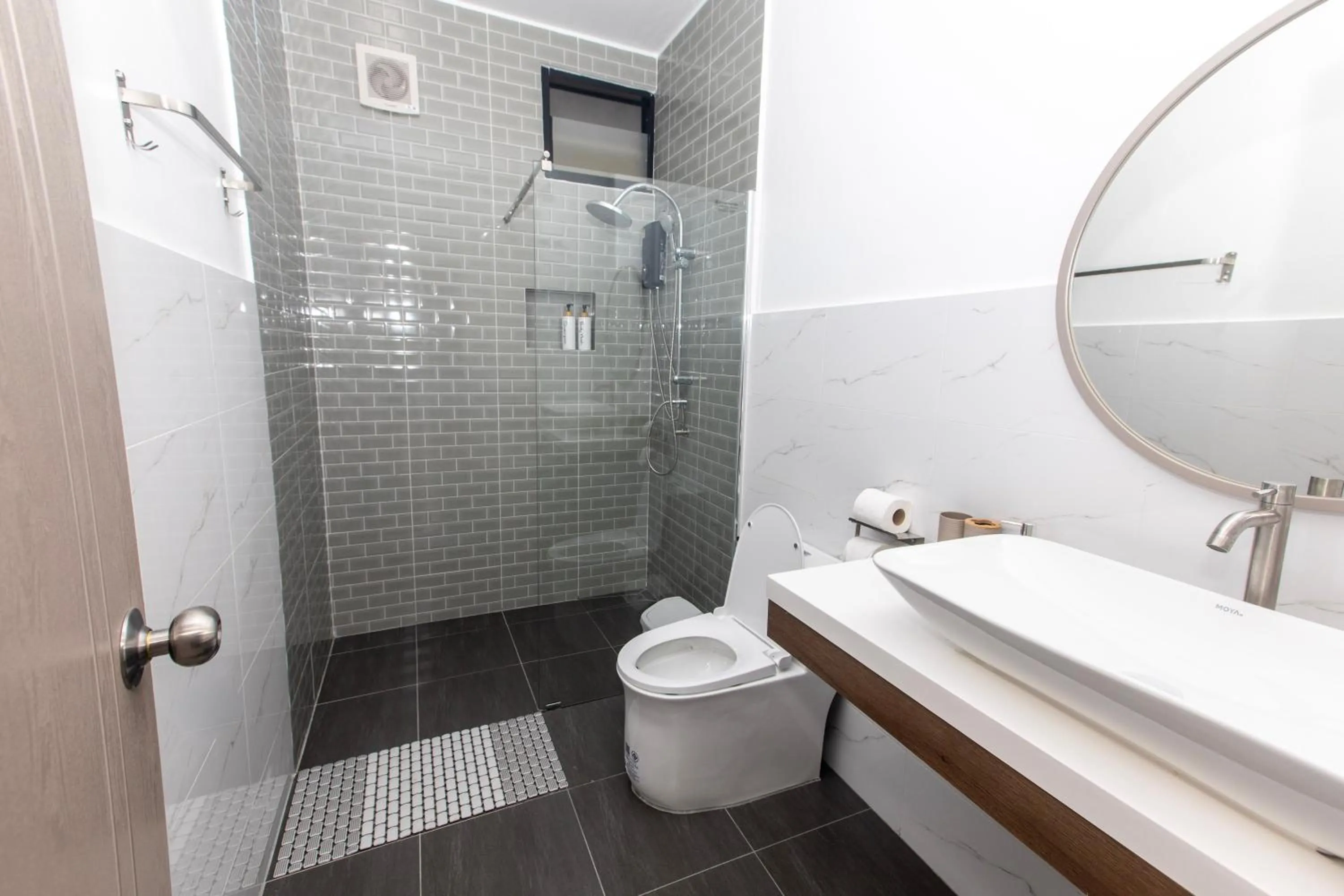 Shower in Shiralea Resort