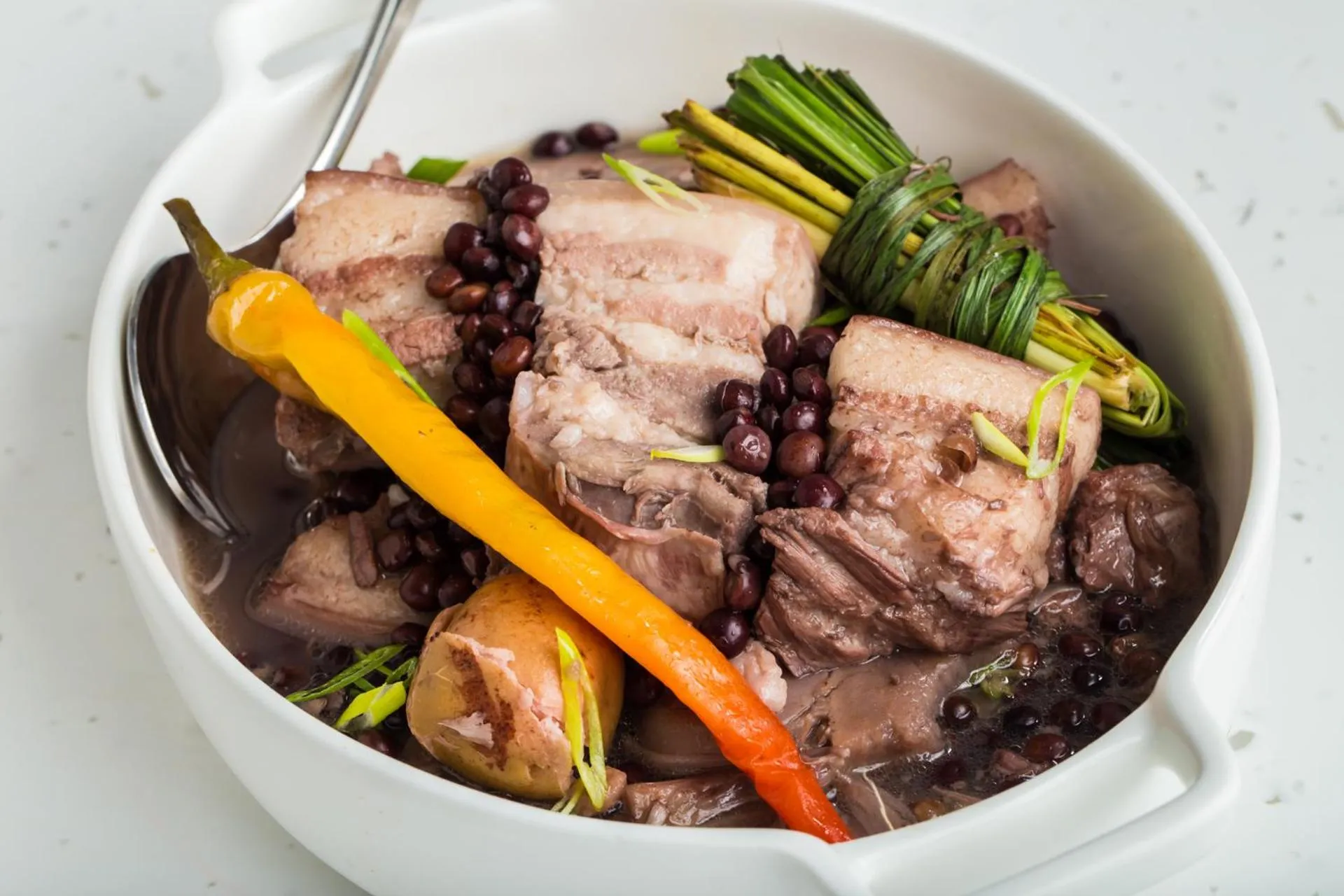 Restaurant/places to eat in Stonehill Suites