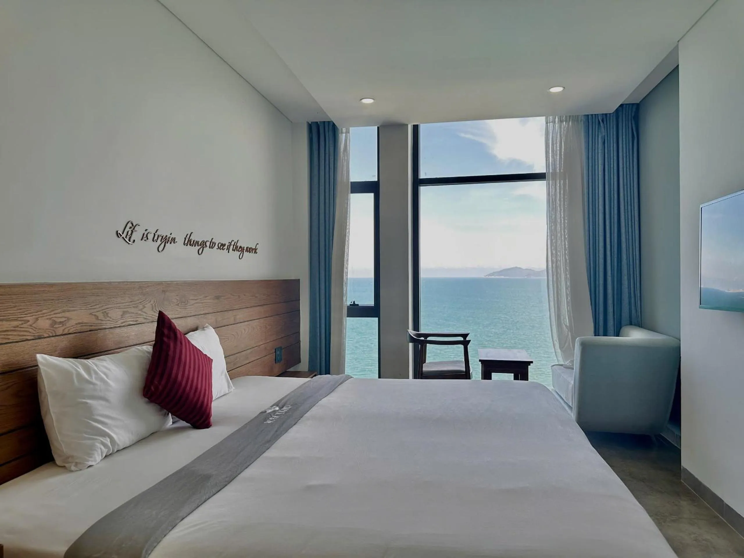 Bed in Joy Trip Hotel & Spa Nha Trang