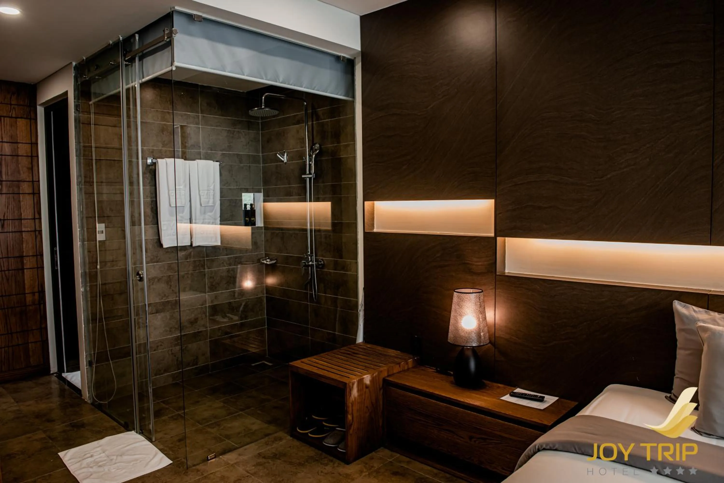 Shower in Joy Trip Hotel & Spa Nha Trang