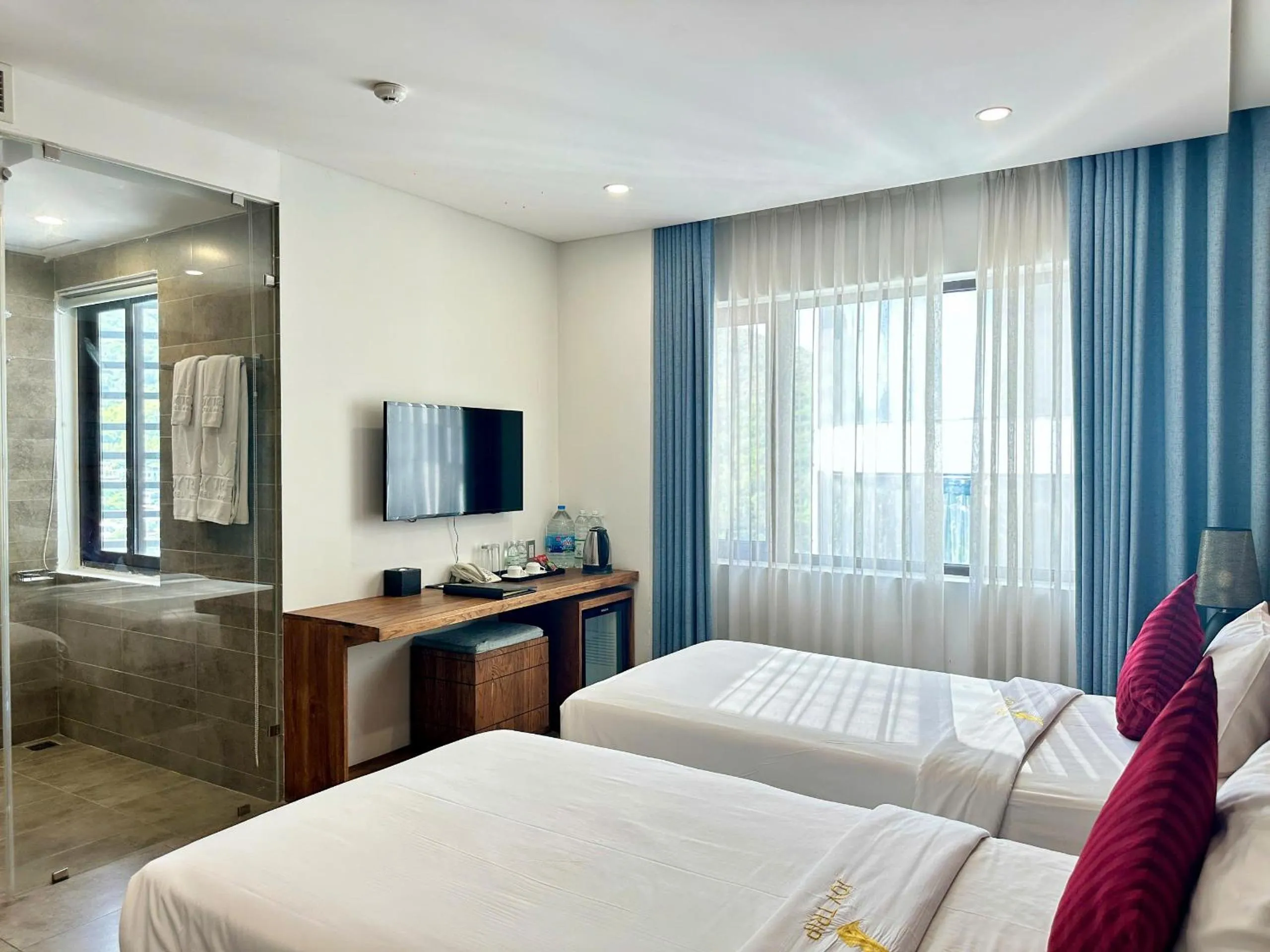 Photo of the whole room, Bed in Joy Trip Hotel & Spa Nha Trang