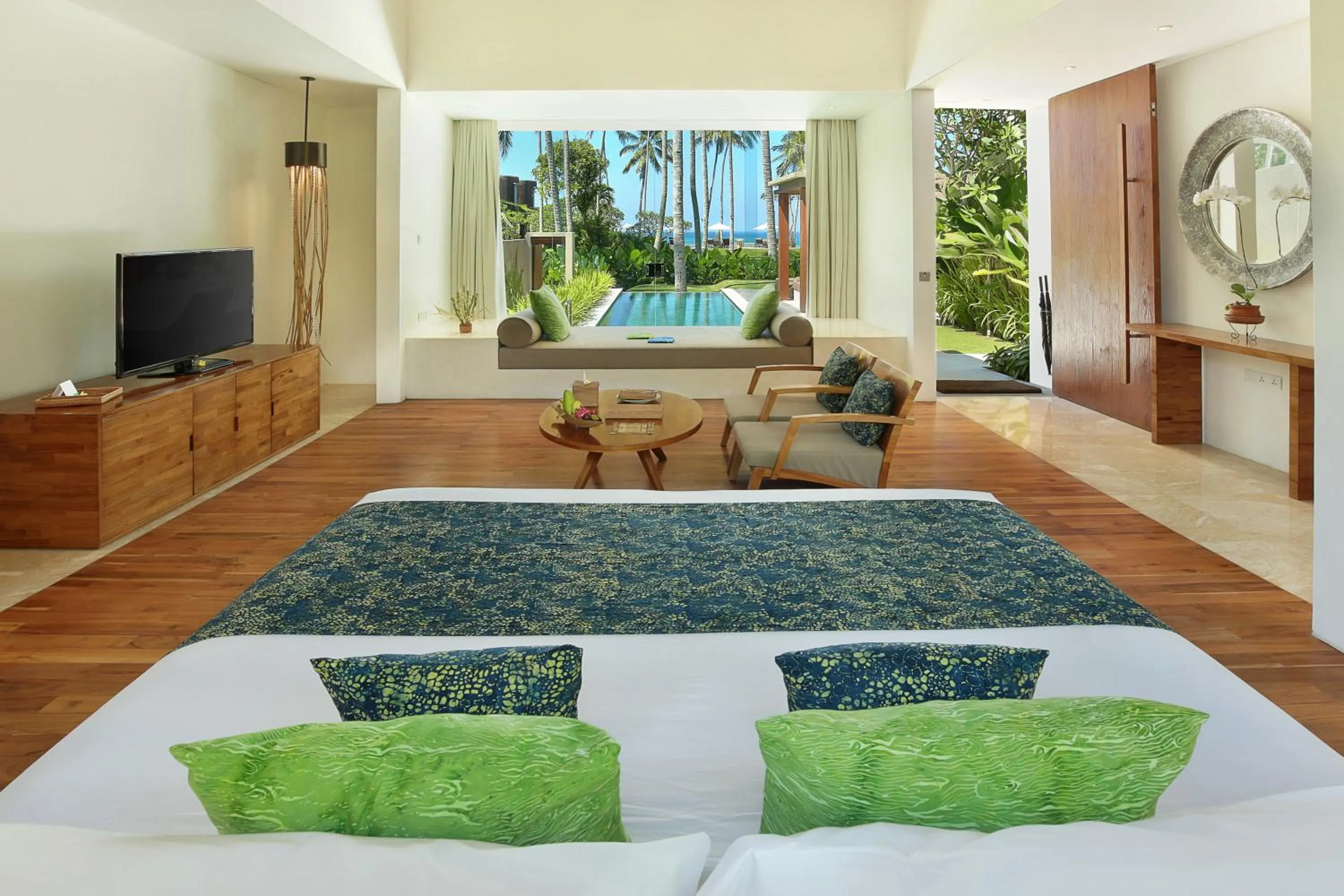Living room, Bed in Candi Beach Resort & Spa