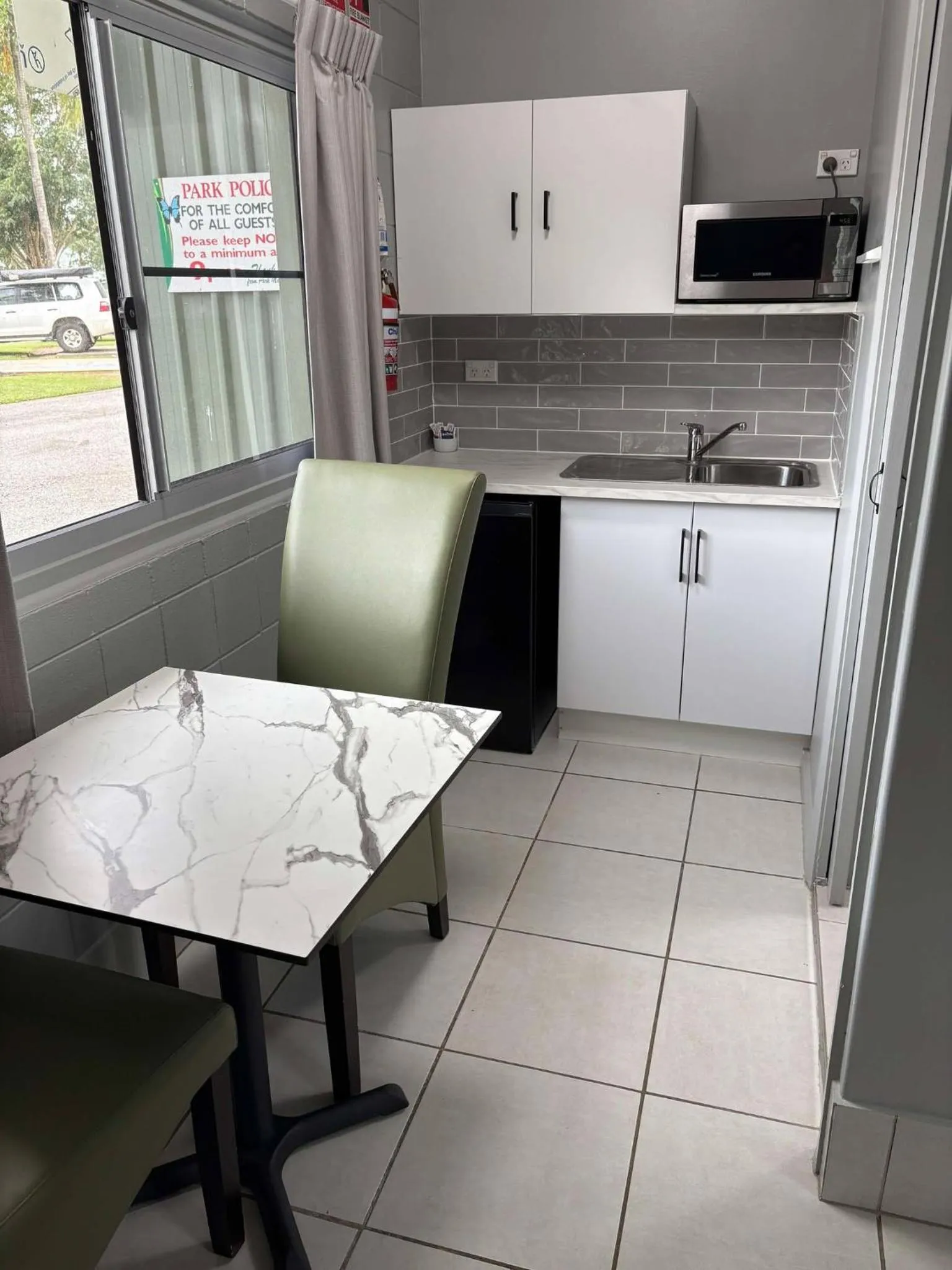 Kitchen or kitchenette in Ingham Tourist Park