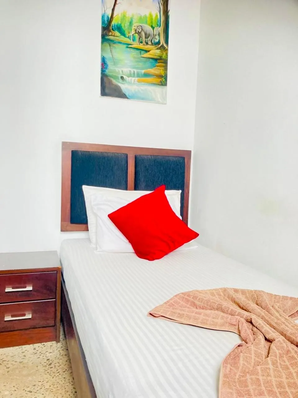 Bed in Hotel 198 Negombo