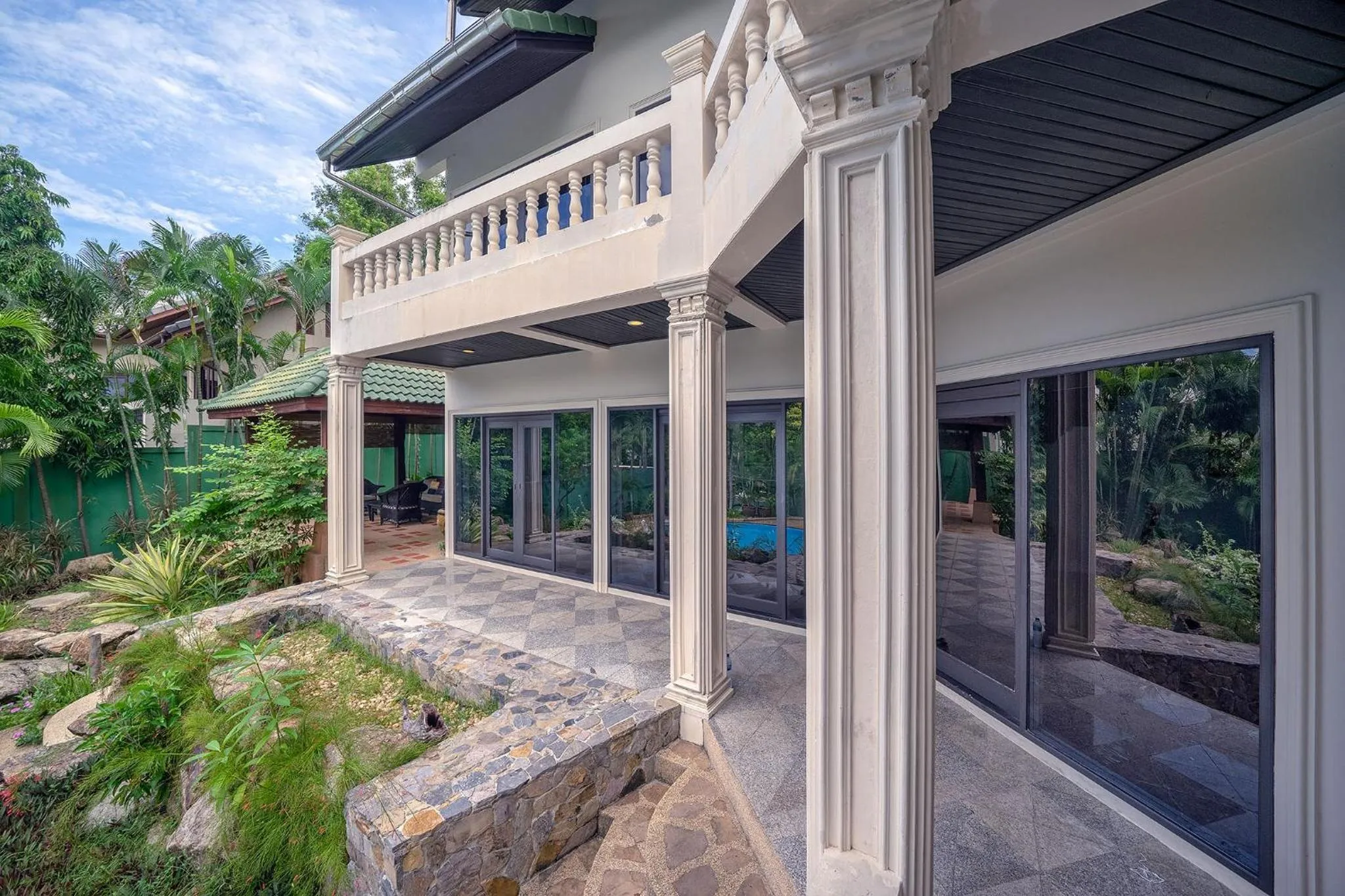 Garden in Chaweng Lakeview Residence