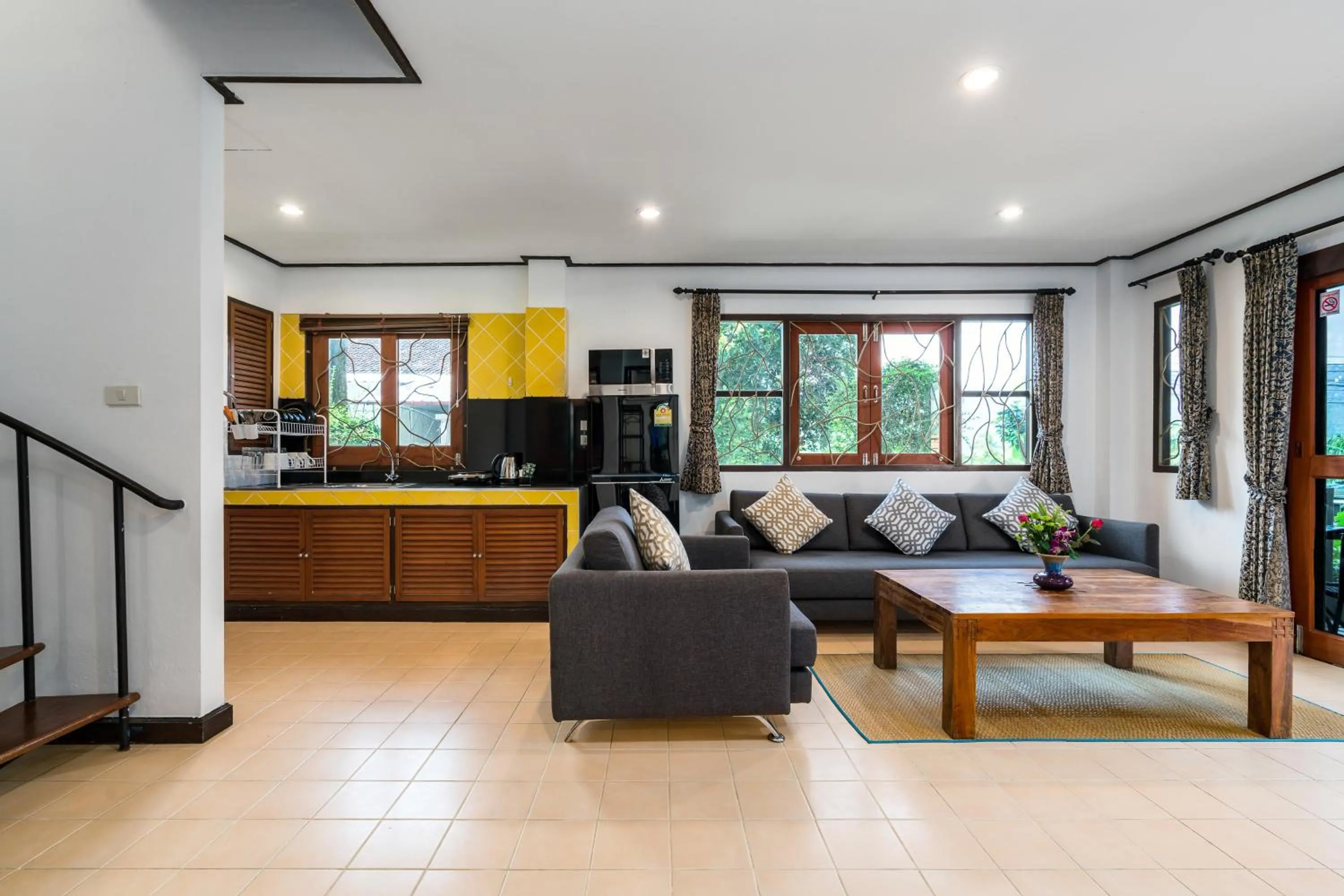 Kitchen or kitchenette in Chaweng Lakeview Residence