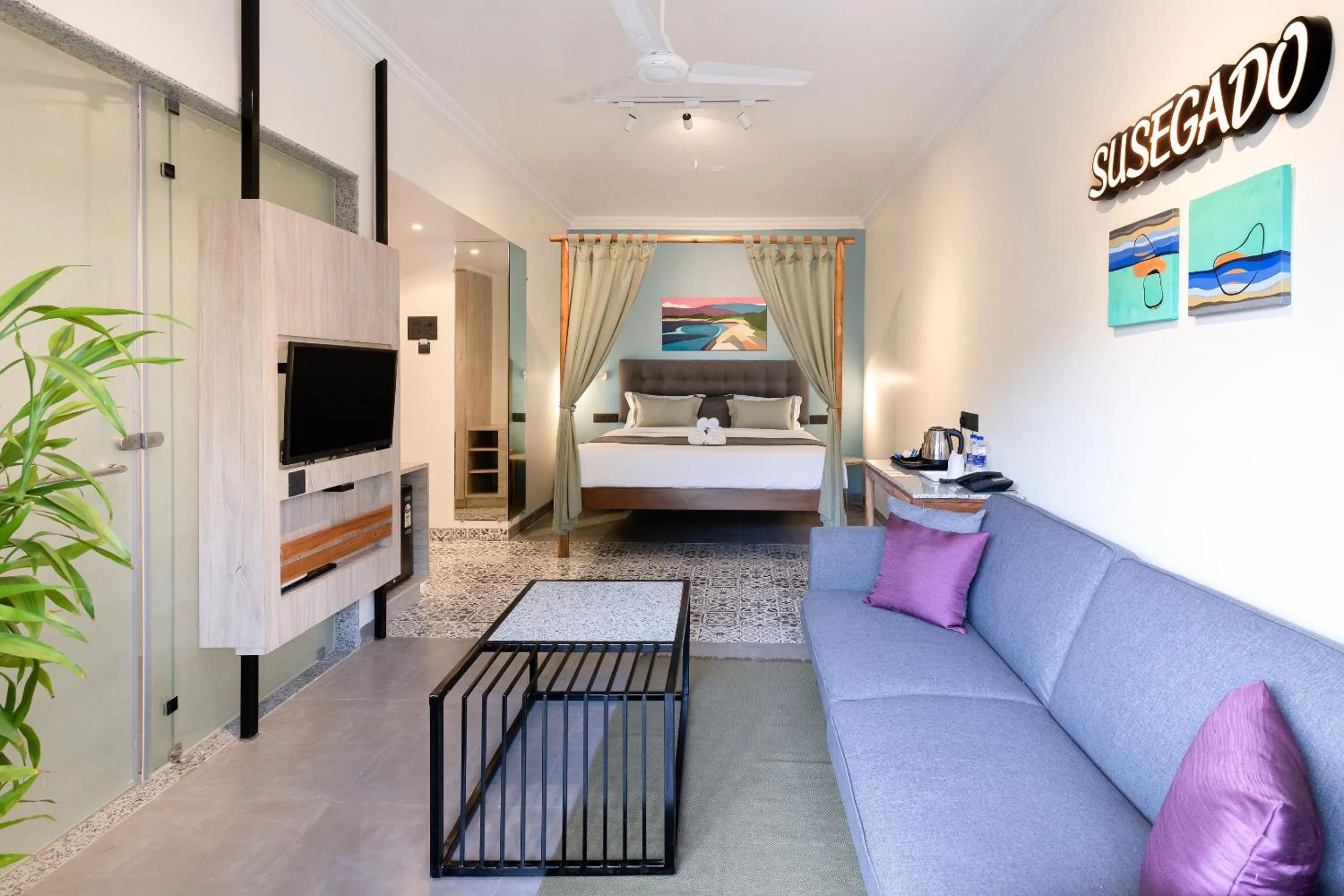 Coffee/tea facilities, Bed in Regenta Inn Palacio De Goa, Panjim