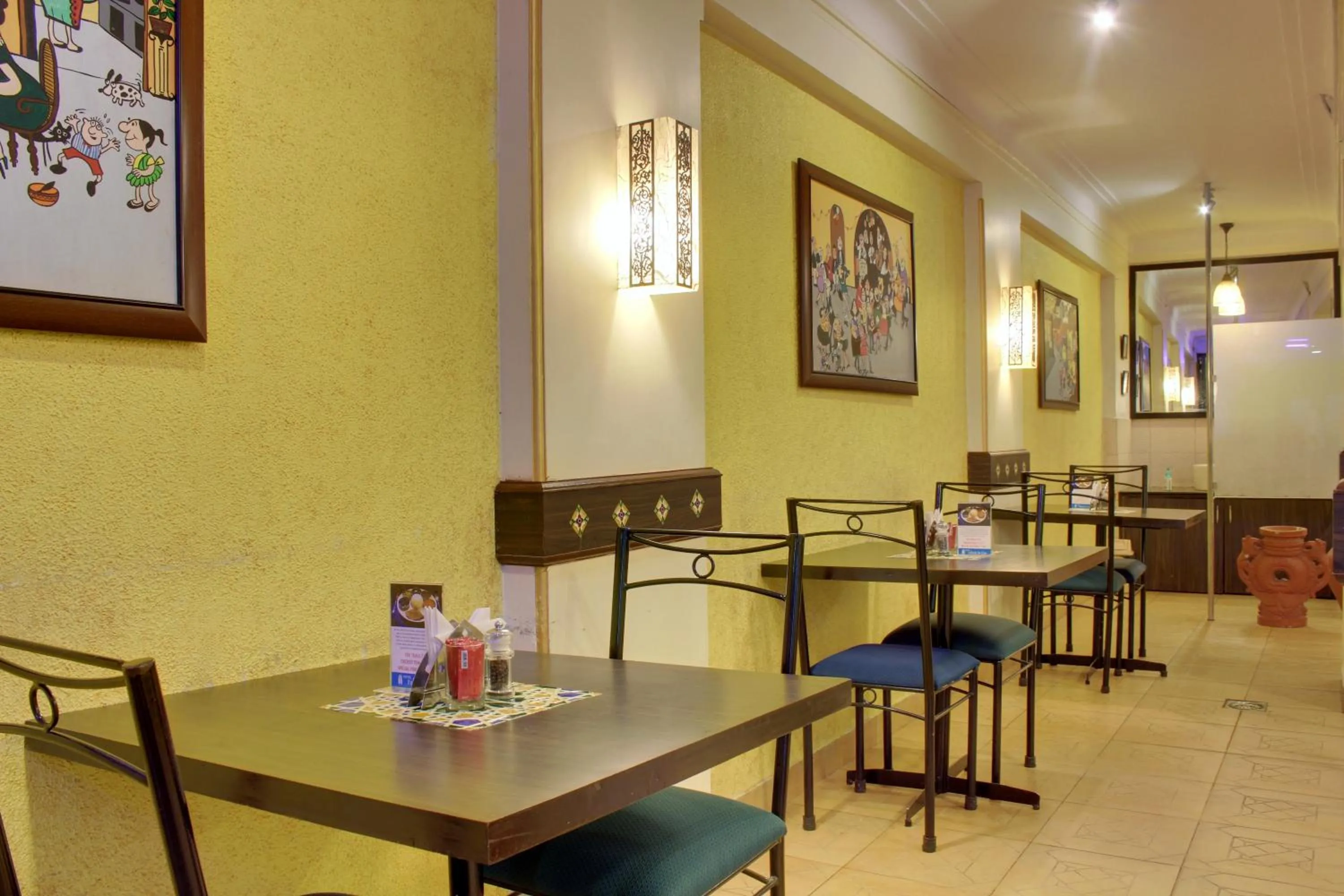 Restaurant/places to eat in Regenta Inn Palacio De Goa, Panjim