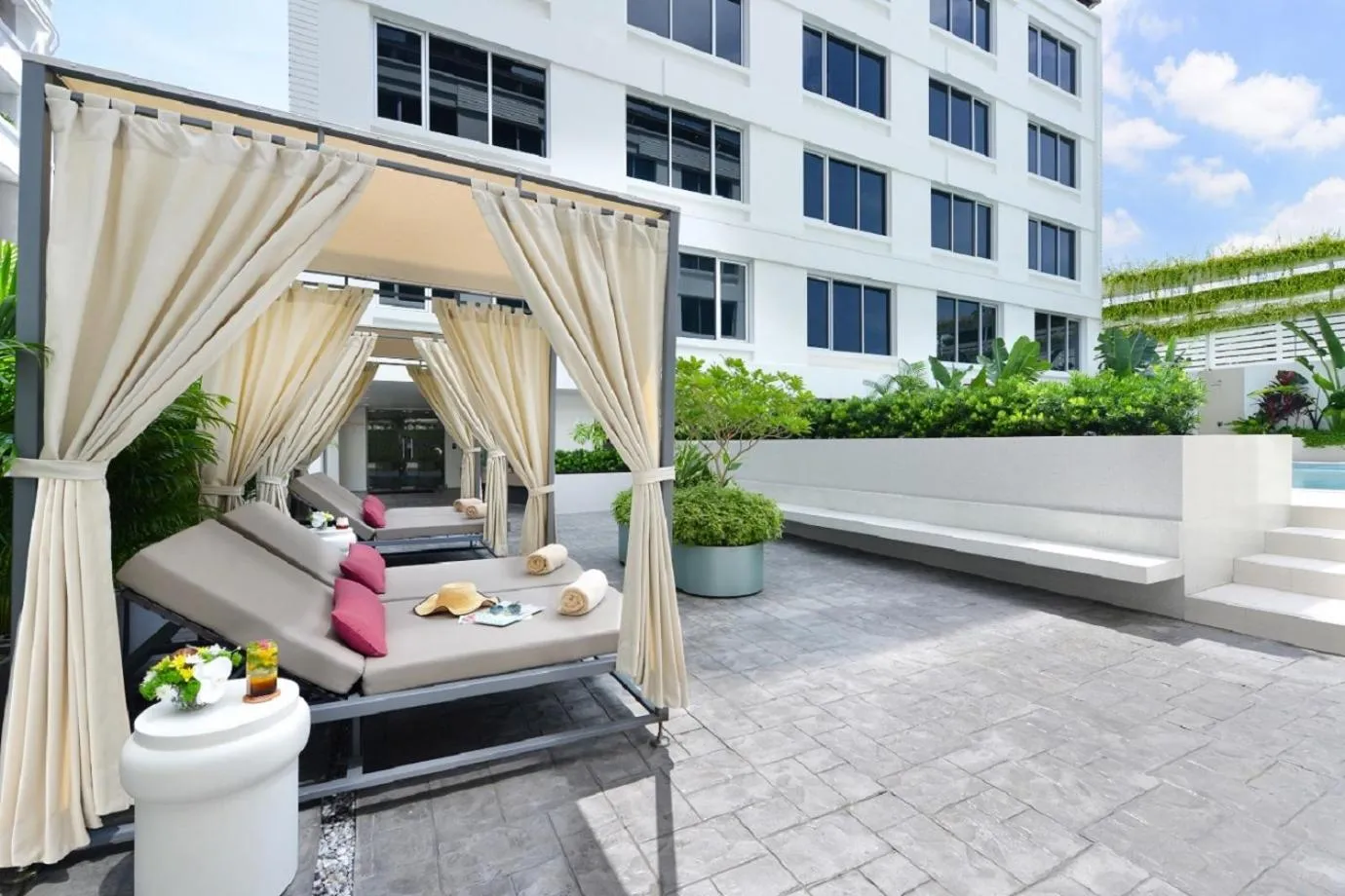 Property building in Centre Point Sukhumvit 10