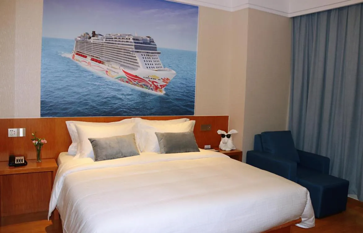 Bed in Linjiang International Cruise Hotel Baoyang Road