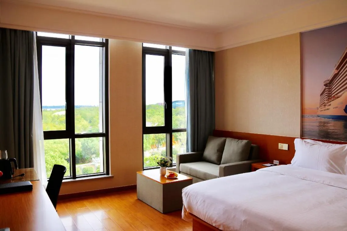 Bed in Linjiang International Cruise Hotel Baoyang Road