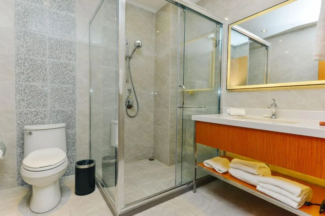 Linjiang International Cruise Hotel Baoyang Road