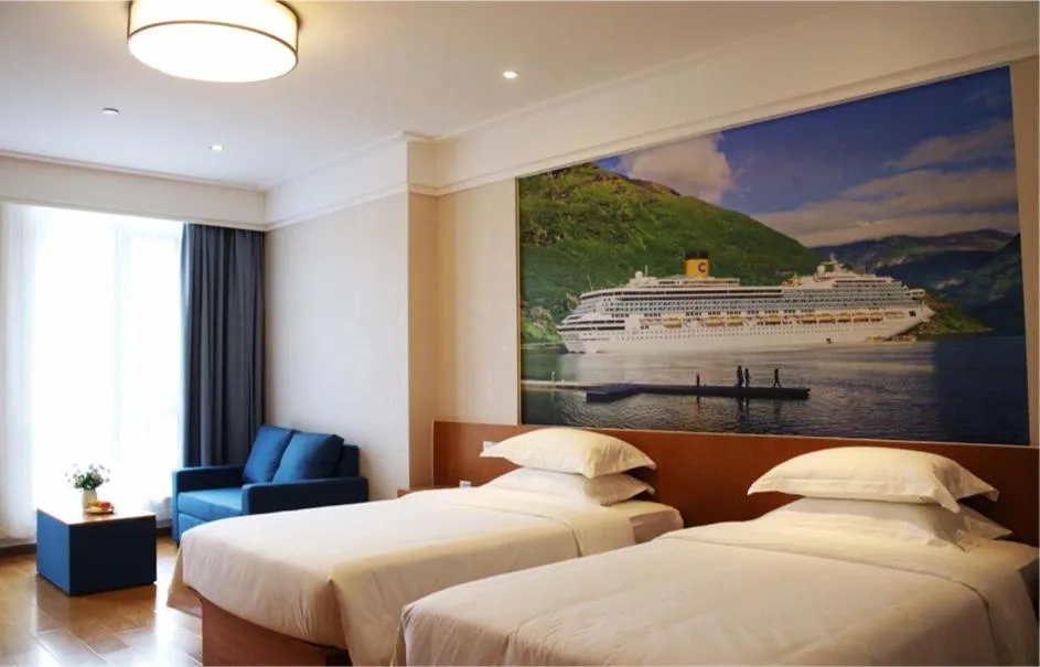 Bed in Linjiang International Cruise Hotel Baoyang Road